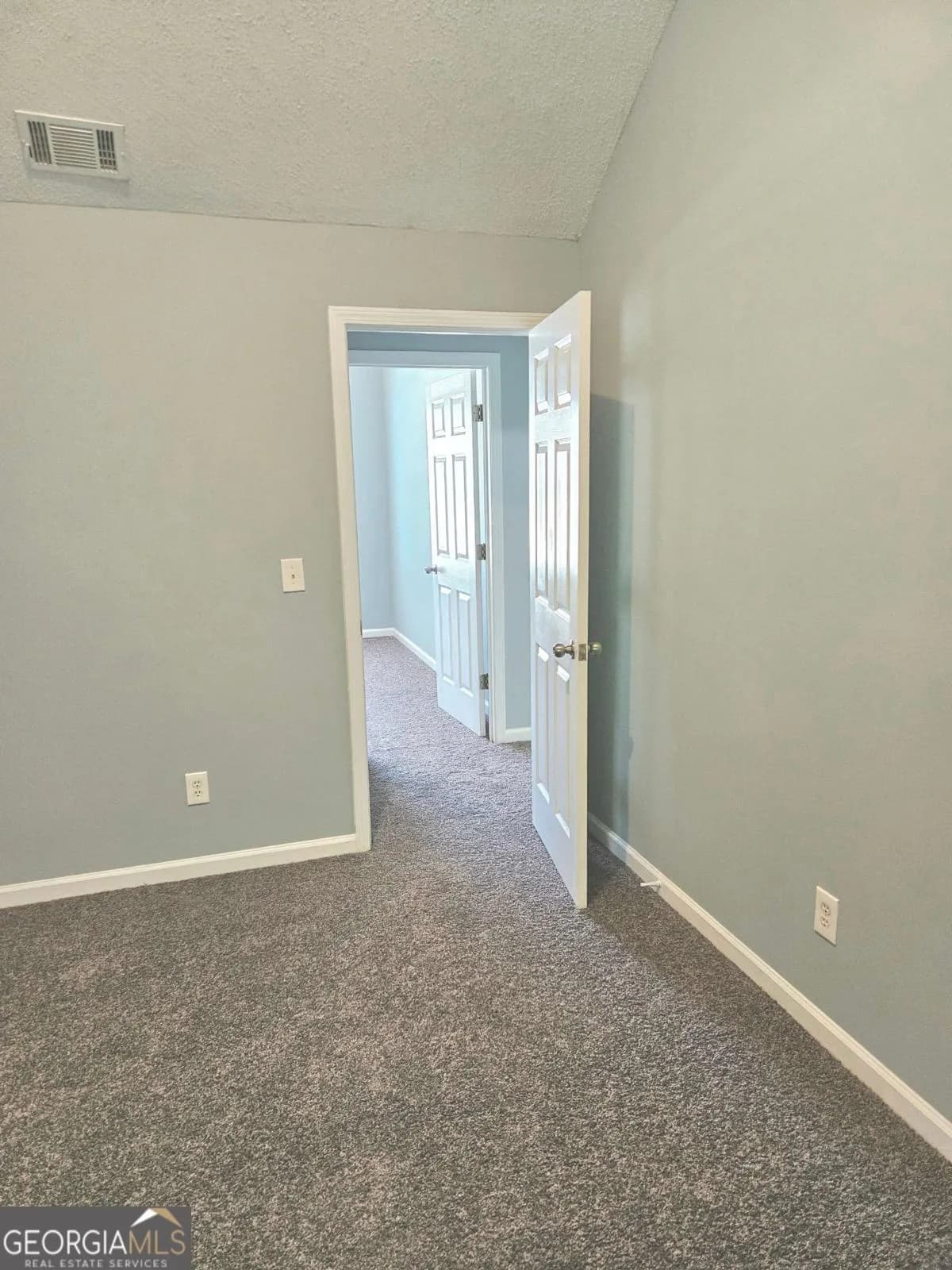 6978 Foxmoor Way — photo 8 of 25