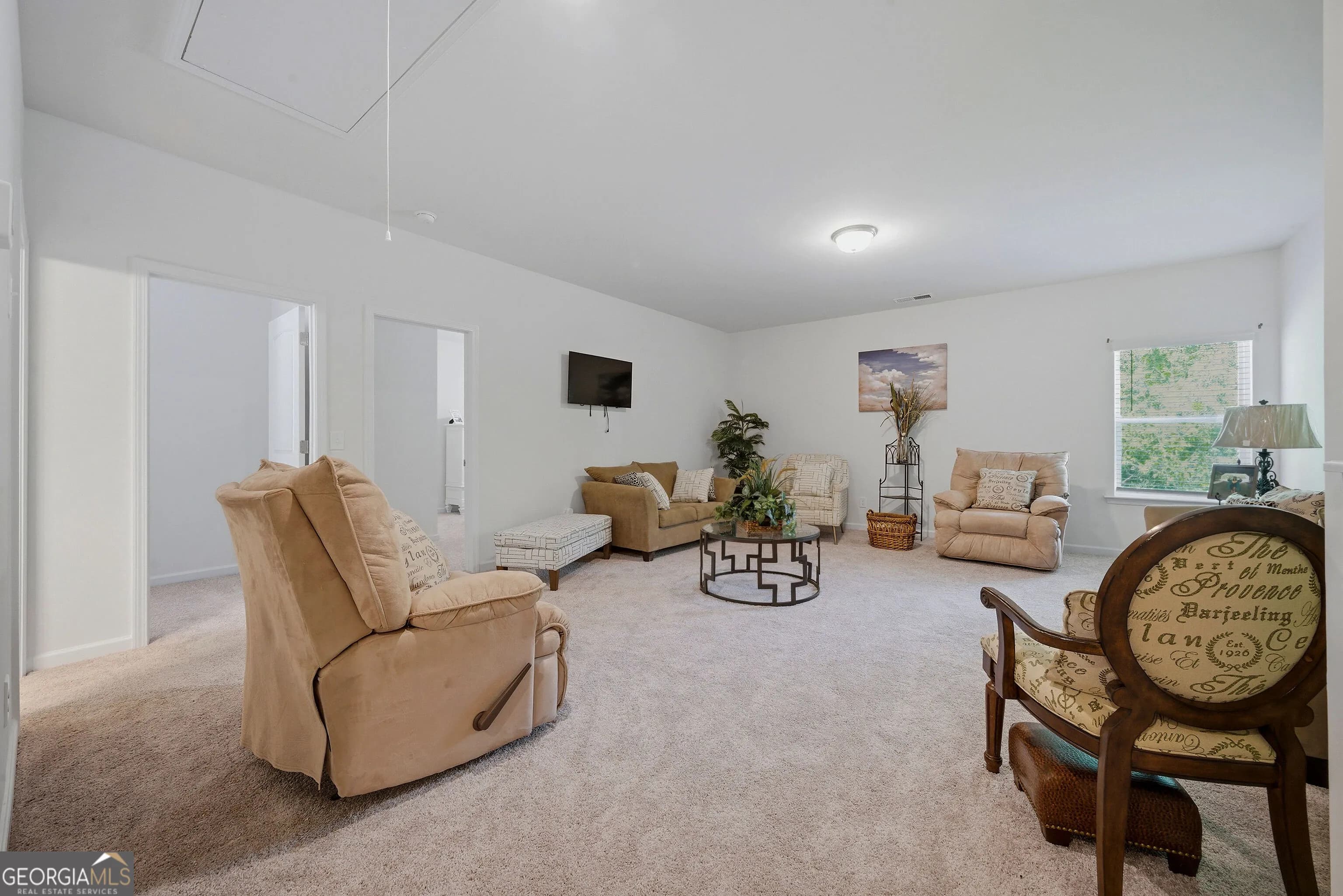 637 Simmons Dr — photo 19 of 34