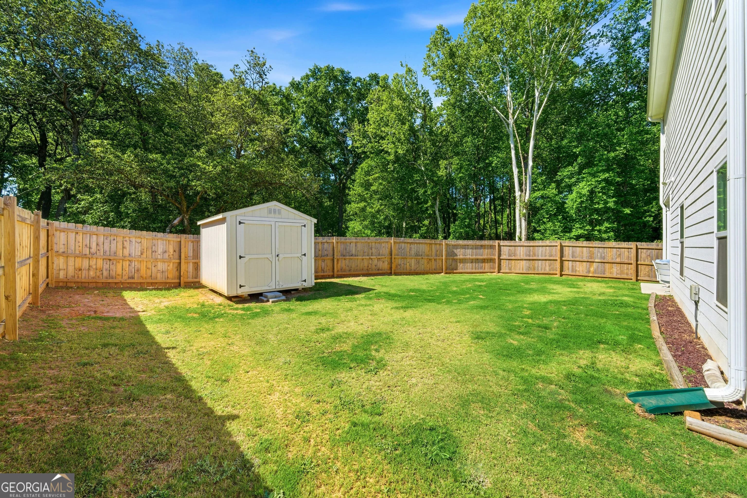 637 Simmons Dr — photo 25 of 34