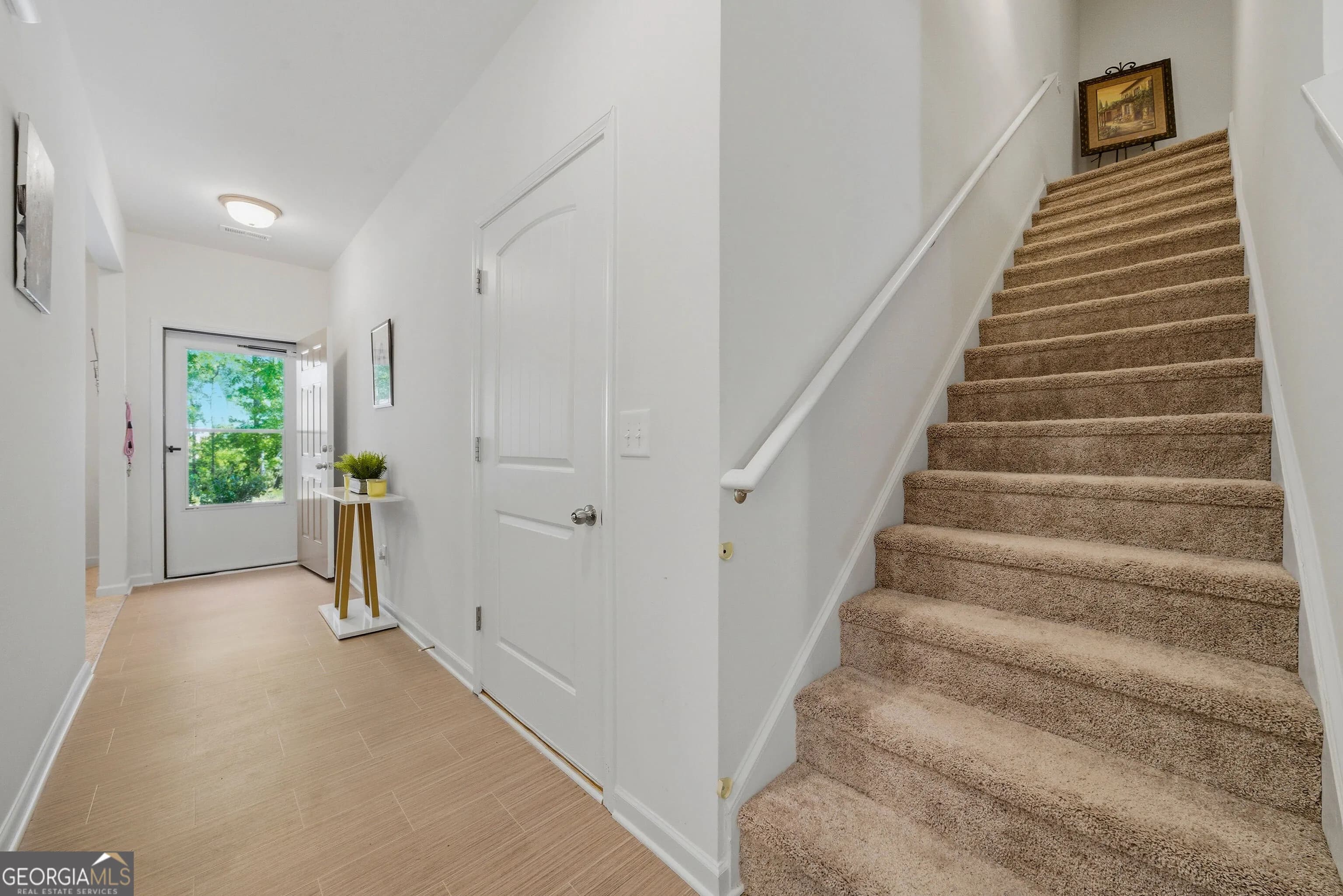 637 Simmons Dr — photo 17 of 34