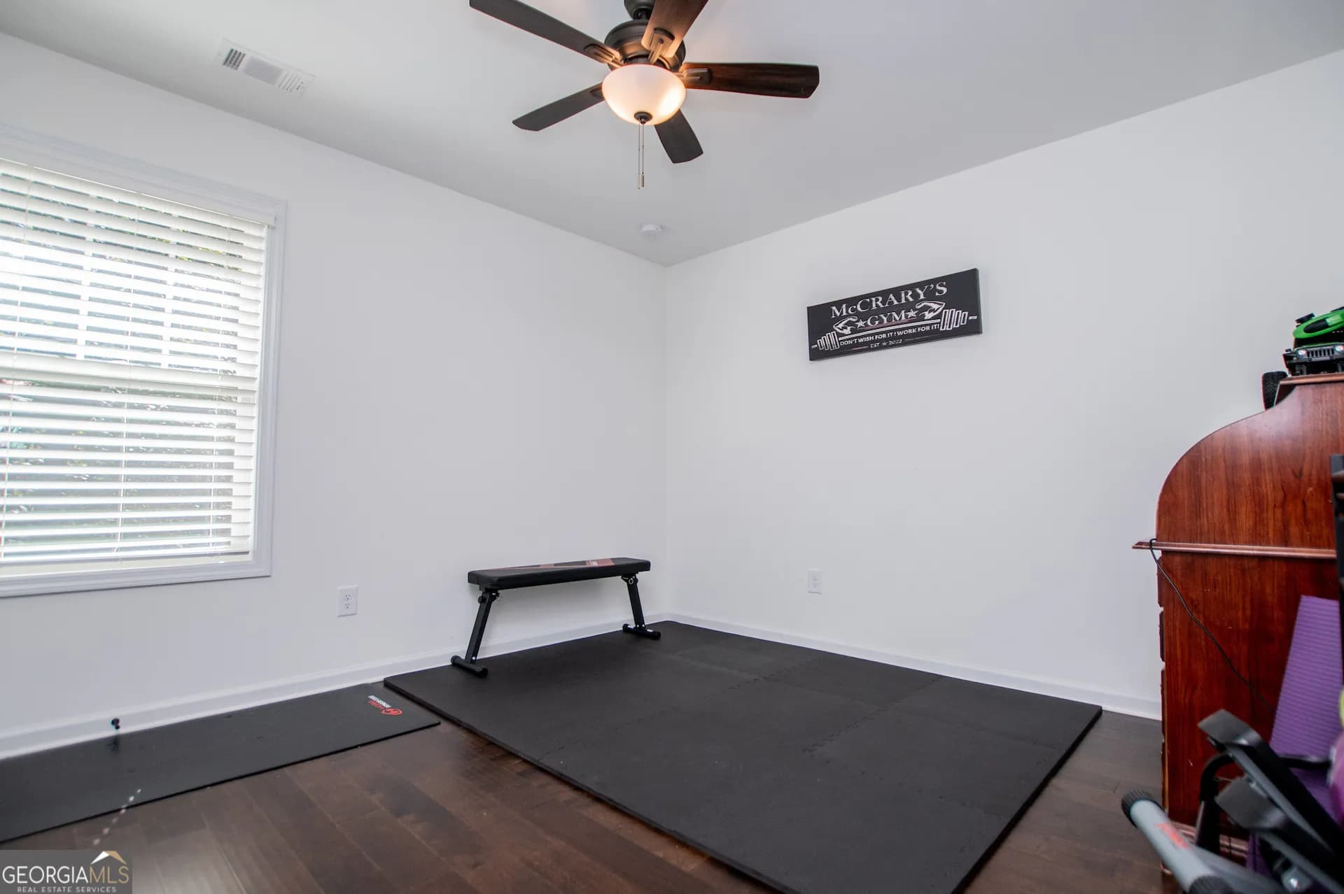 142 Lawrence Dr — photo 44 of 84