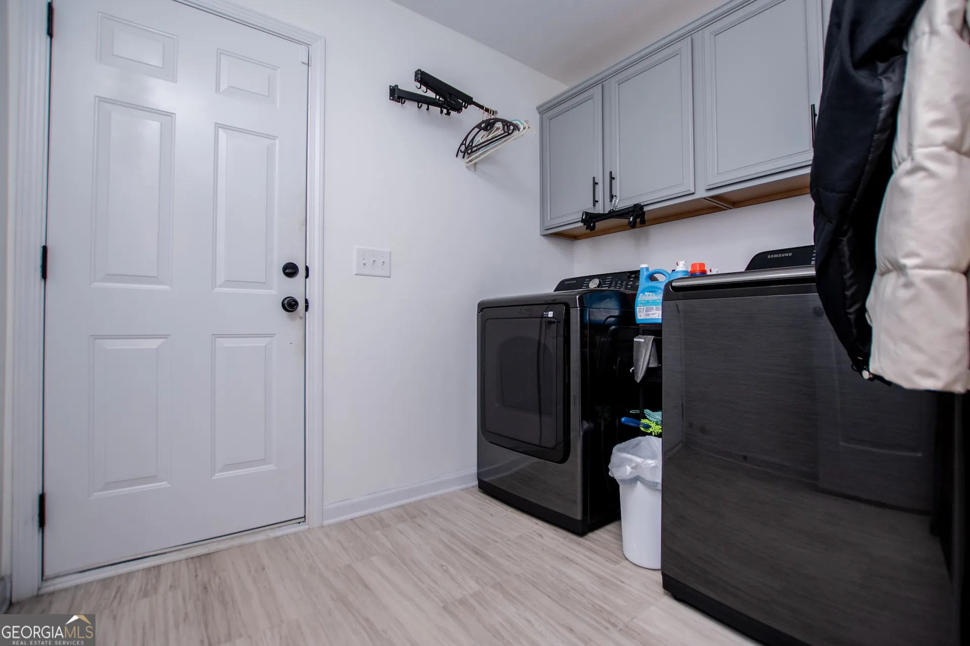 142 Lawrence Dr — photo 49 of 84