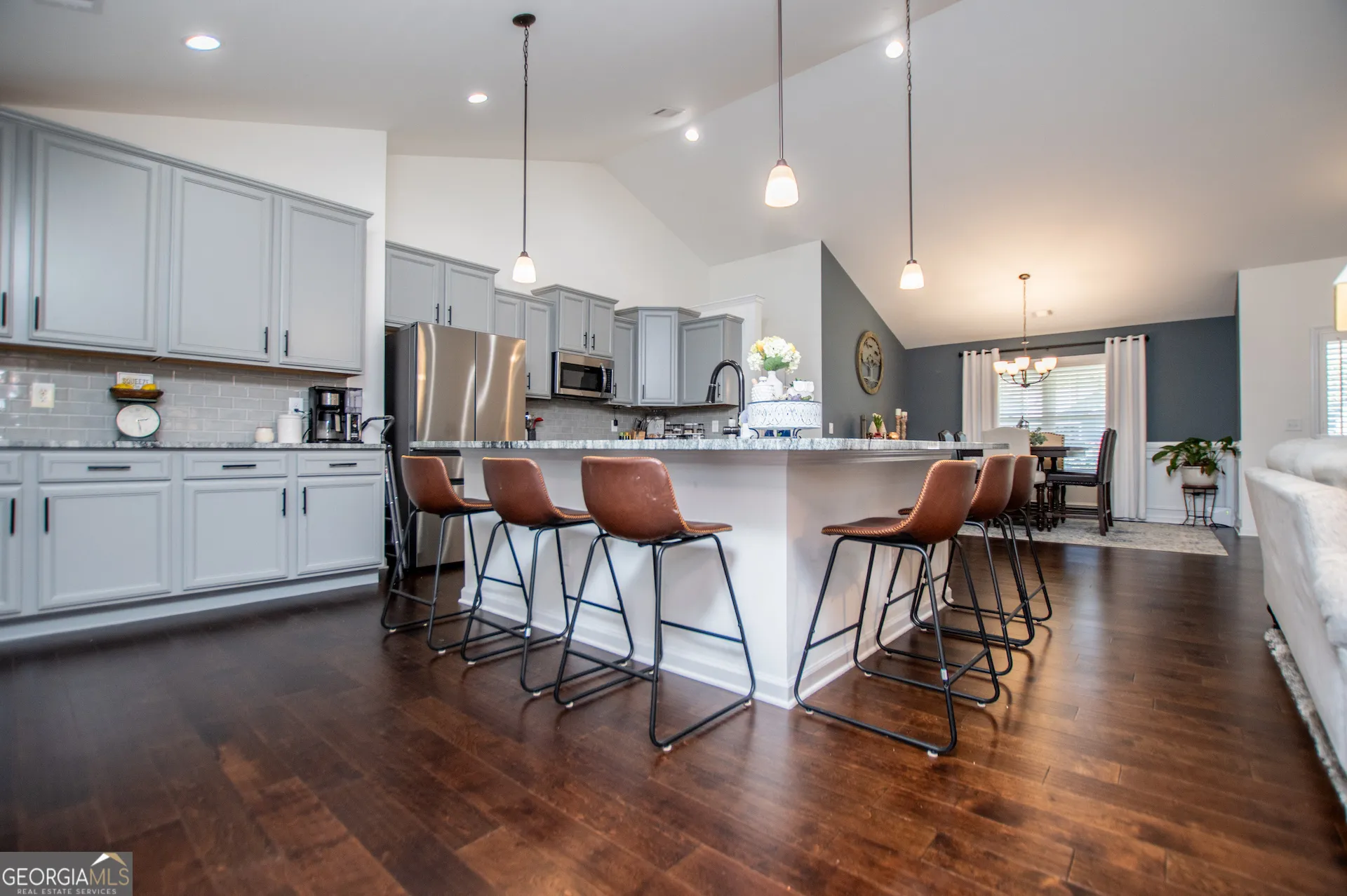 142 Lawrence Dr — photo 5 of 84