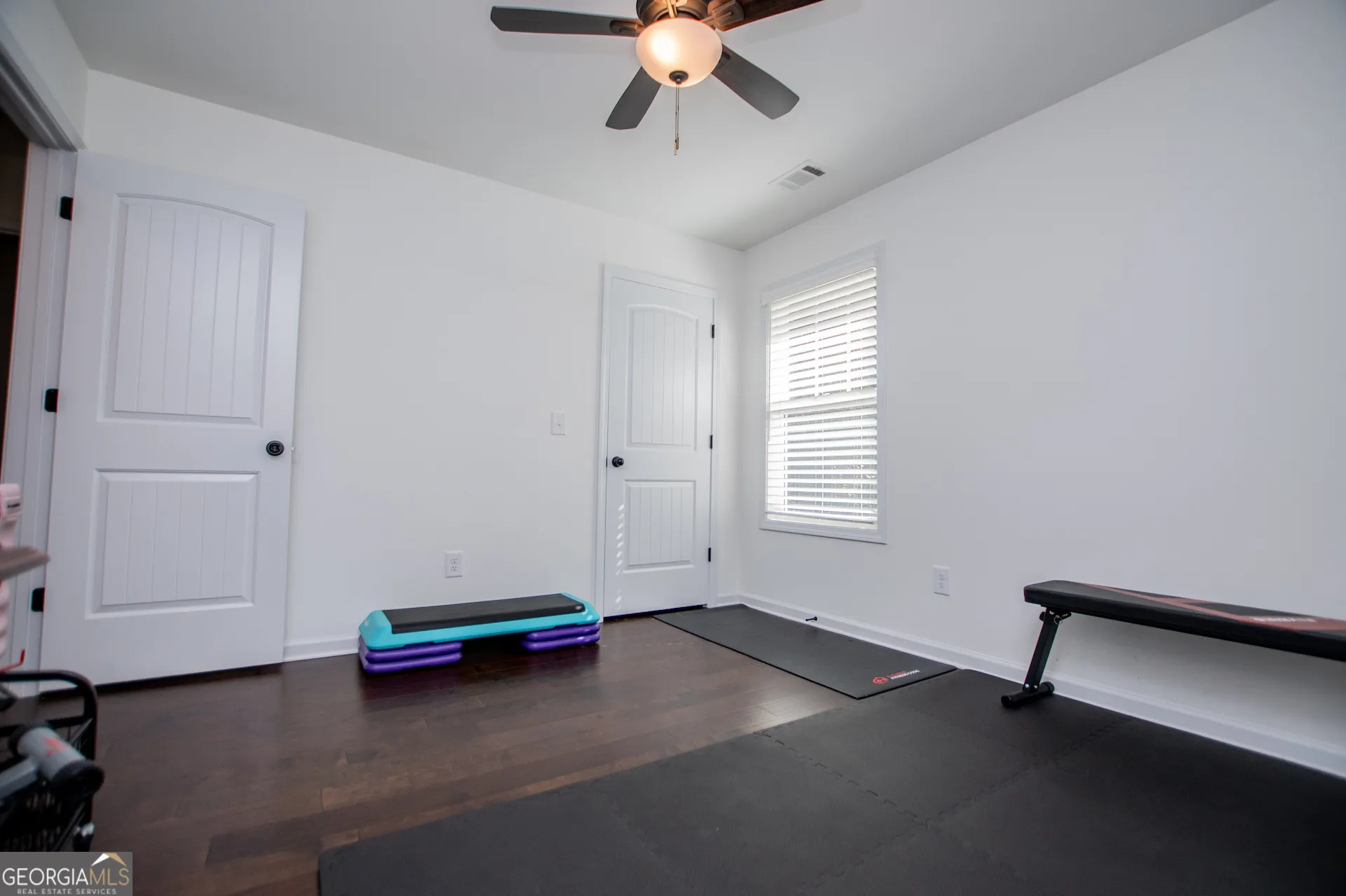 142 Lawrence Dr — photo 48 of 84