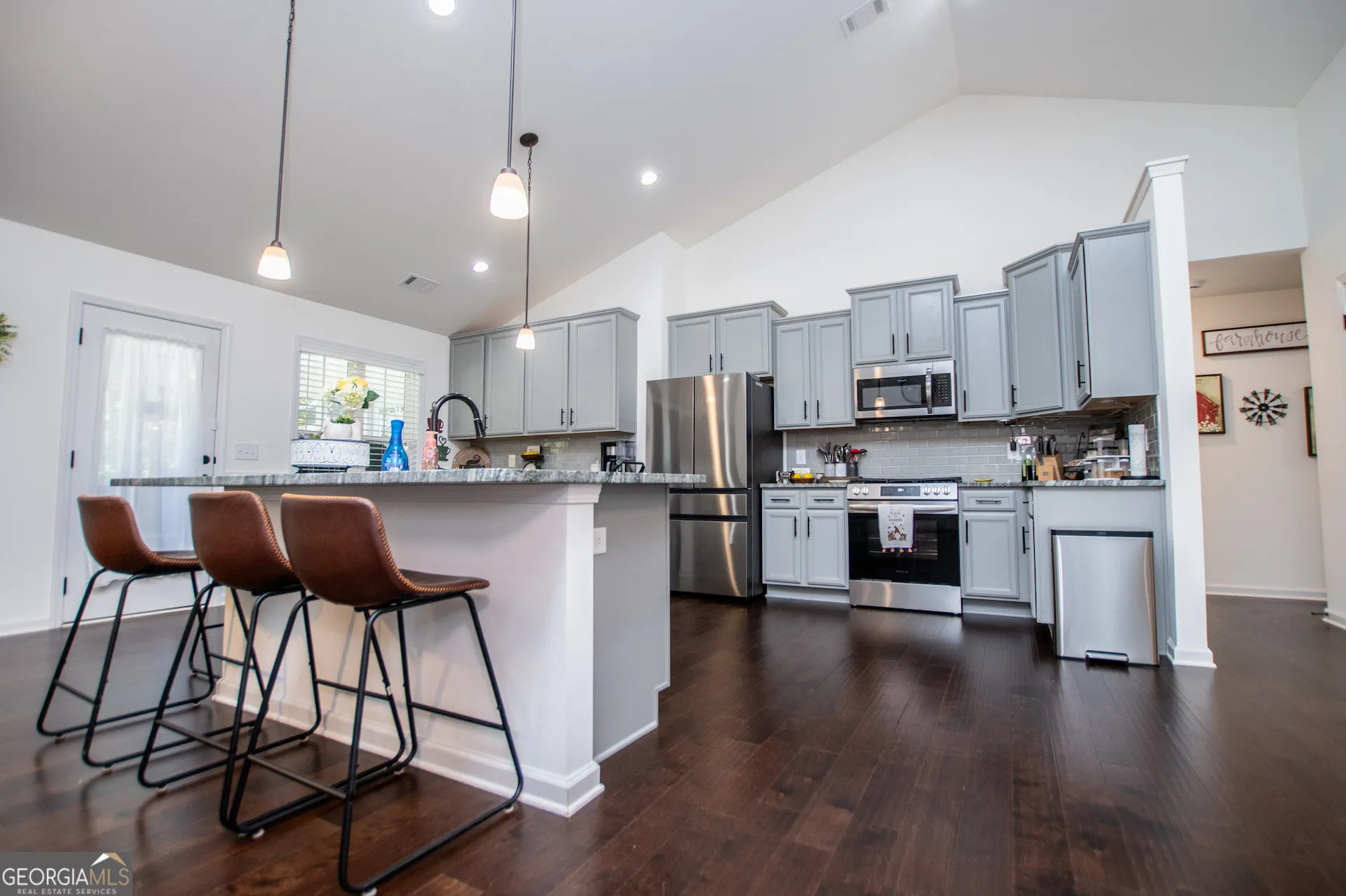142 Lawrence Dr — photo 19 of 84