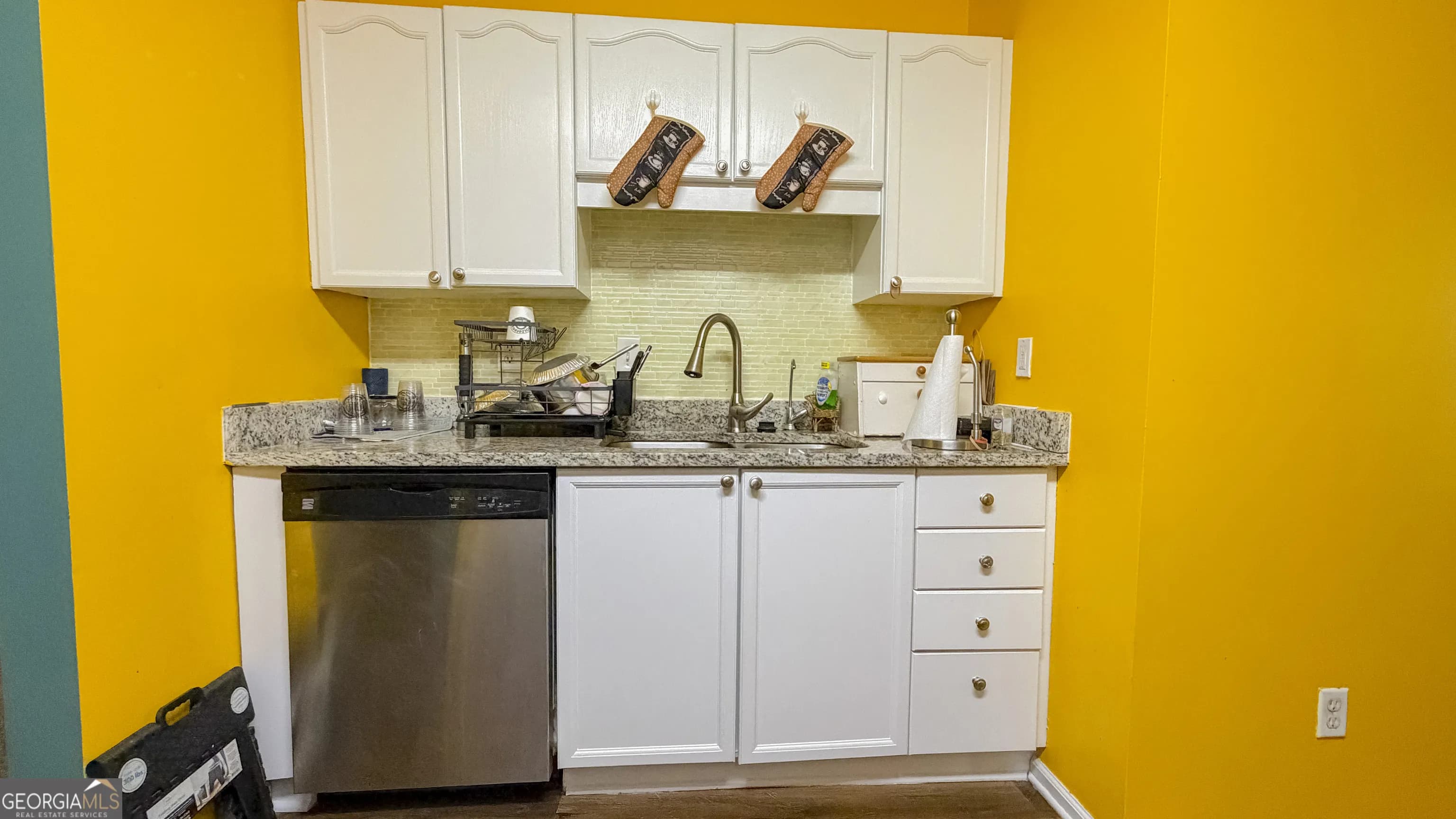 615 Old Tanyard Rd — photo 8 of 71