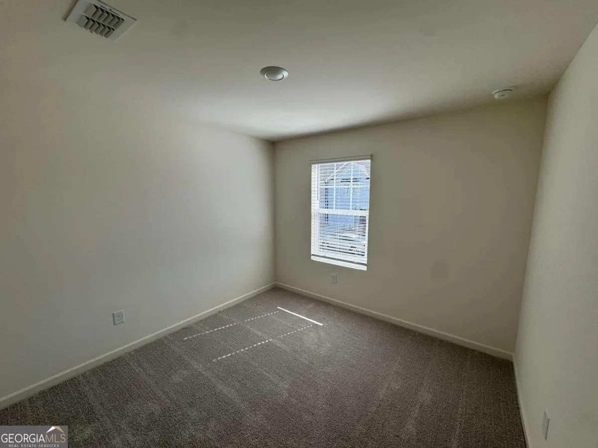 413 Towson St — photo 4 of 18