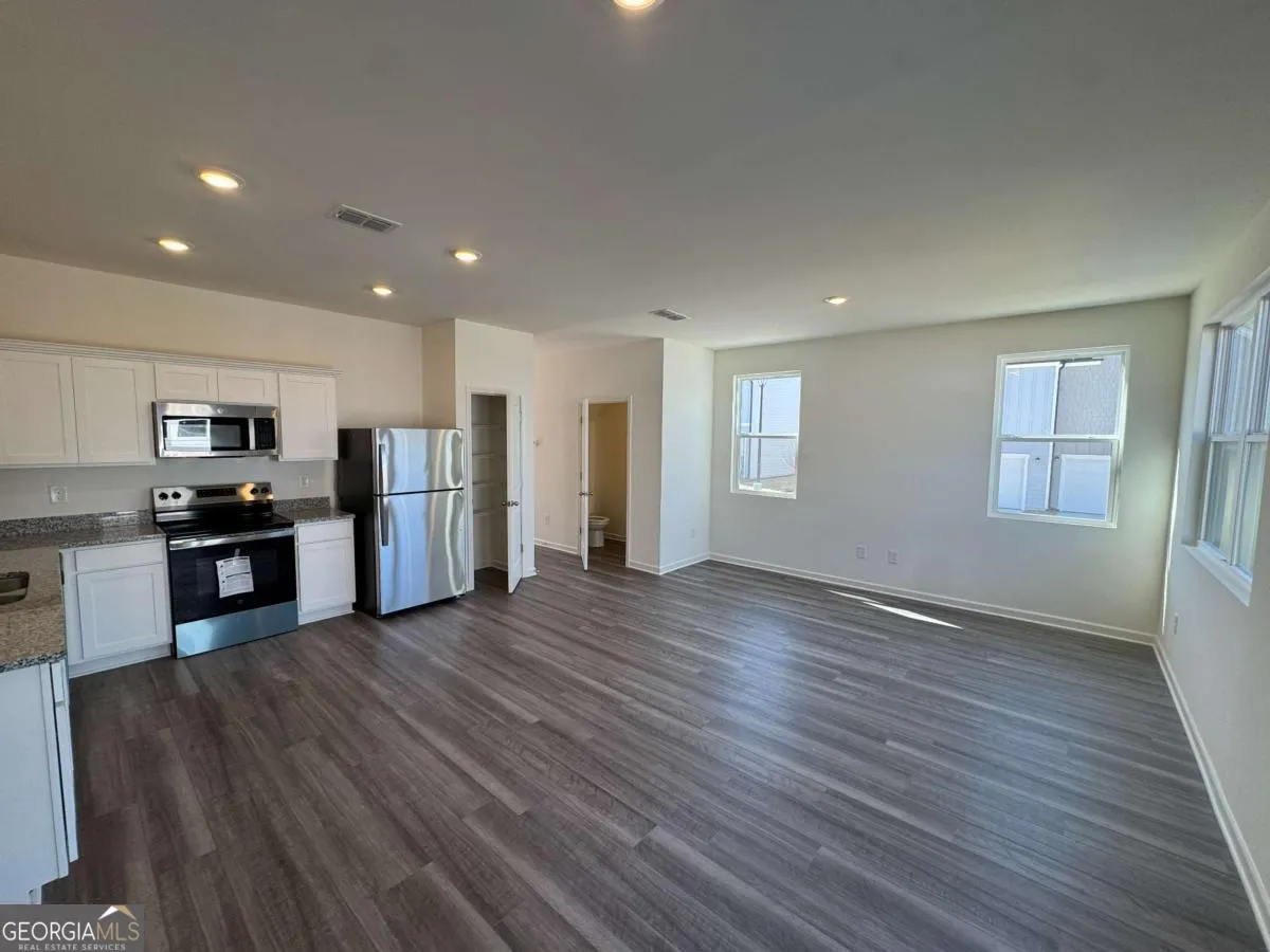 413 Towson St — photo 13 of 18
