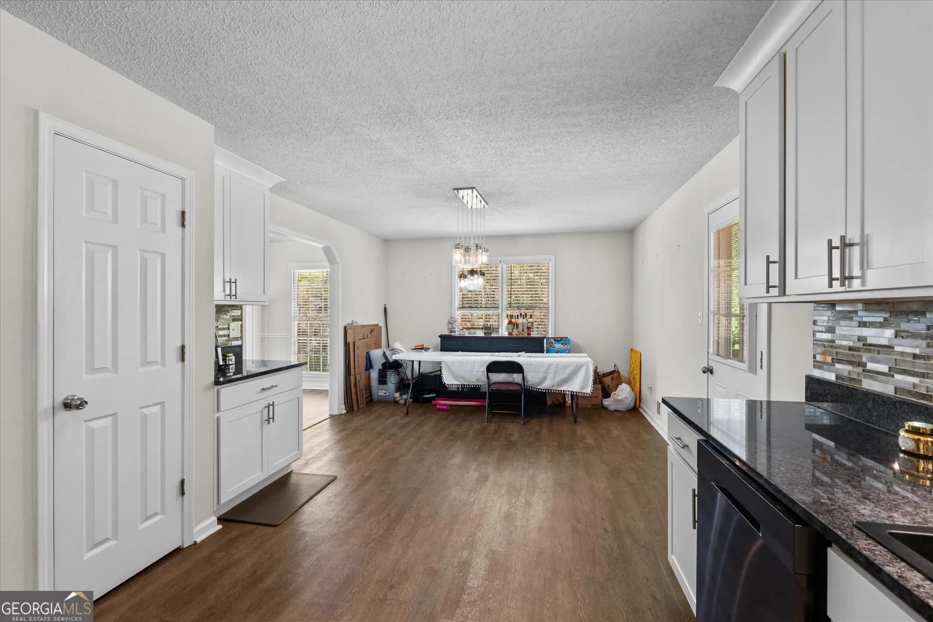 51 Bedford Ct — photo 6 of 42