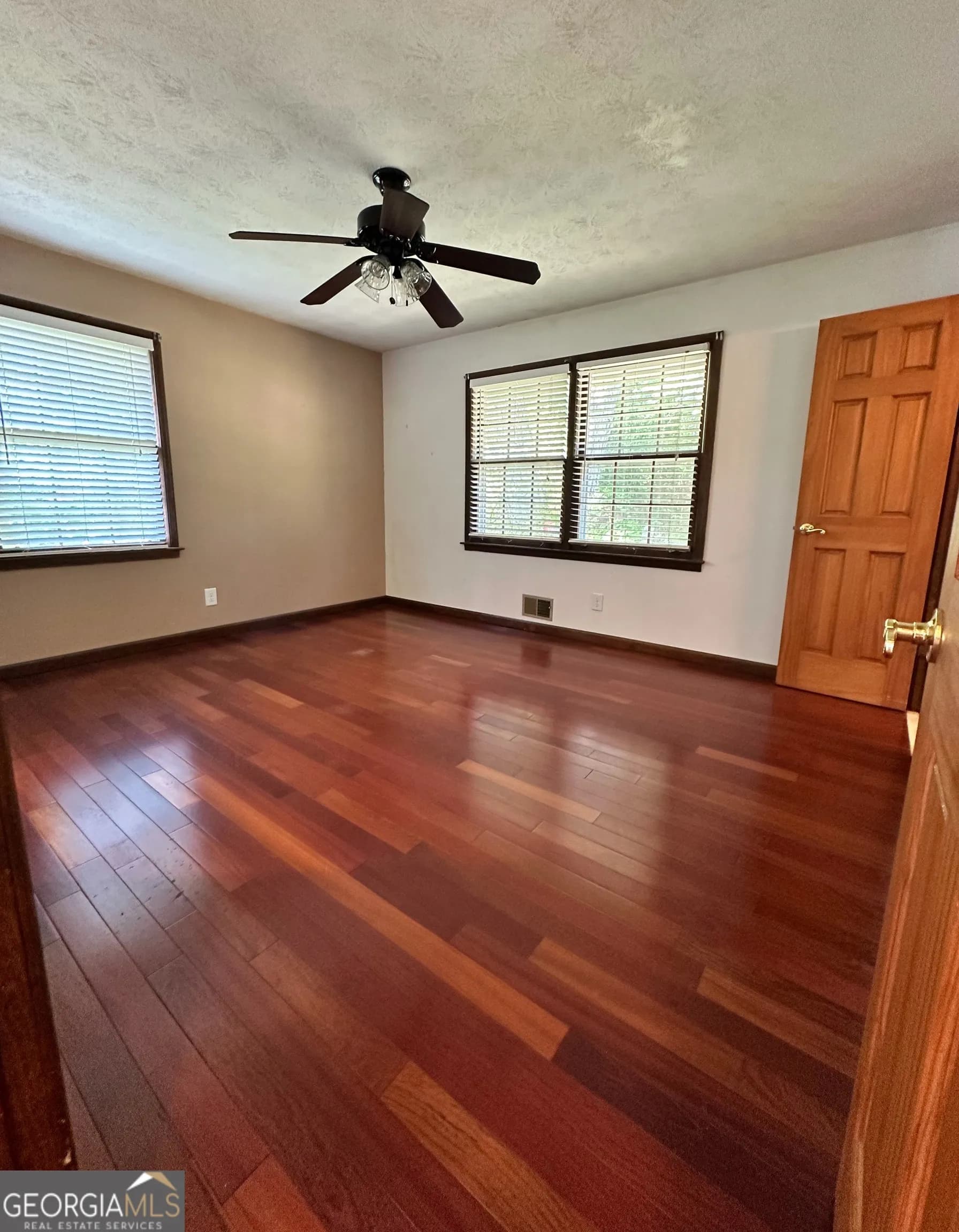 3750 Briarcliff Dr — photo 14 of 29