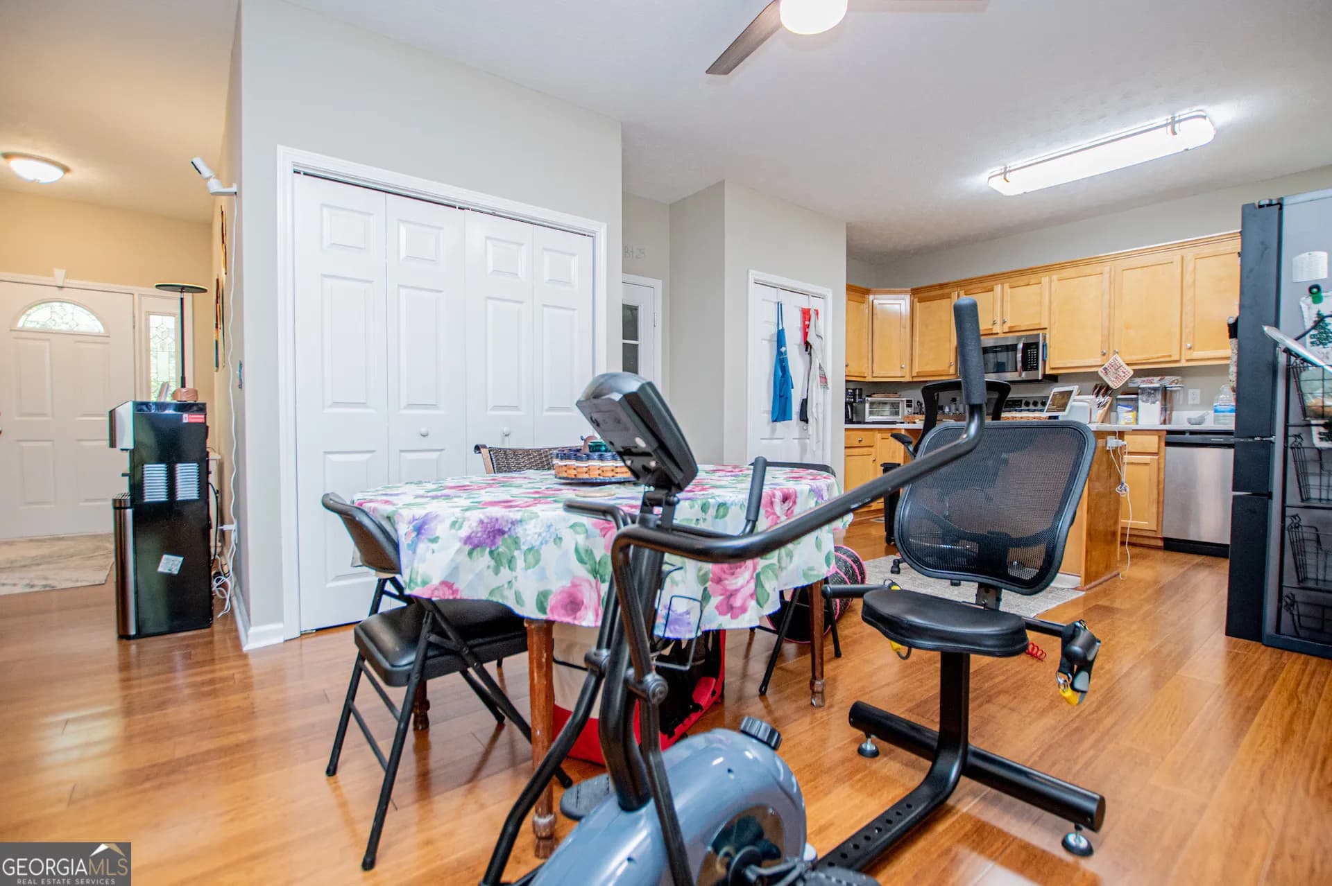 8047 Longleaf Ct — photo 9 of 60