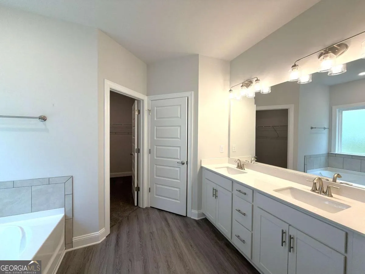 3305 Trevi Trl — photo 16 of 41