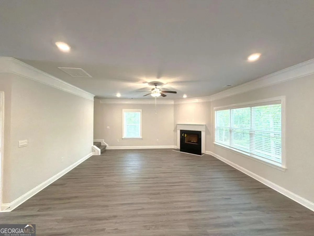 3305 Trevi Trl — photo 9 of 41