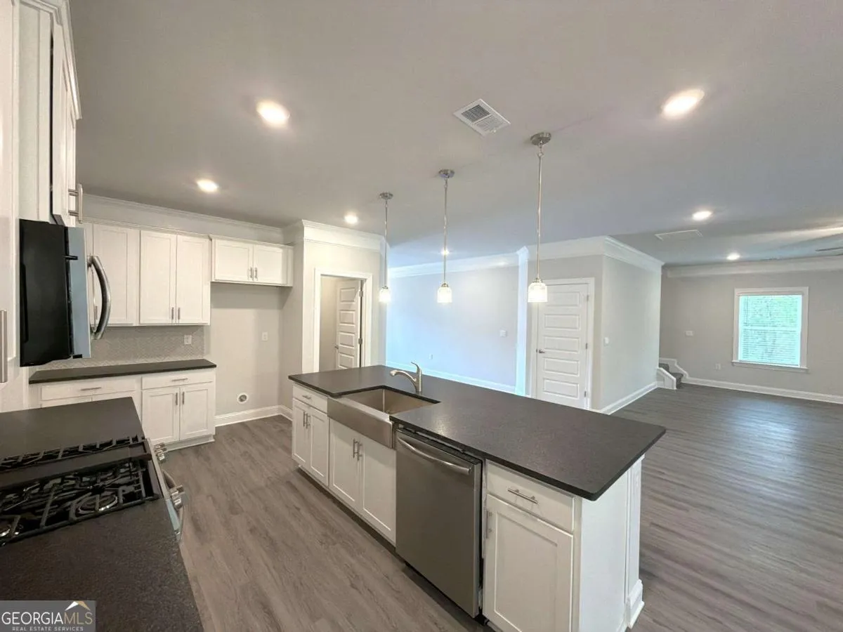 3305 Trevi Trl — photo 7 of 41