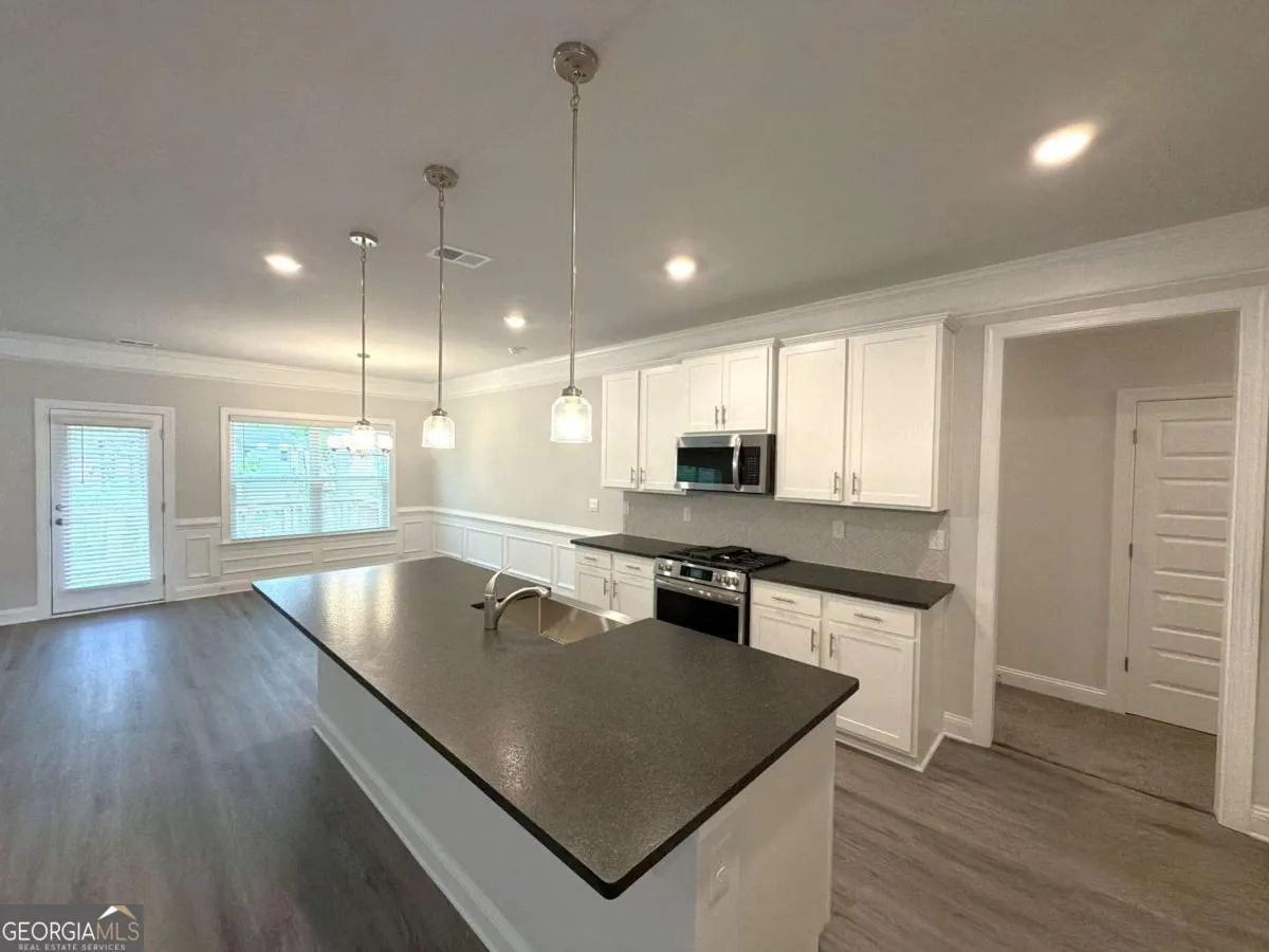 3305 Trevi Trl — photo 3 of 41