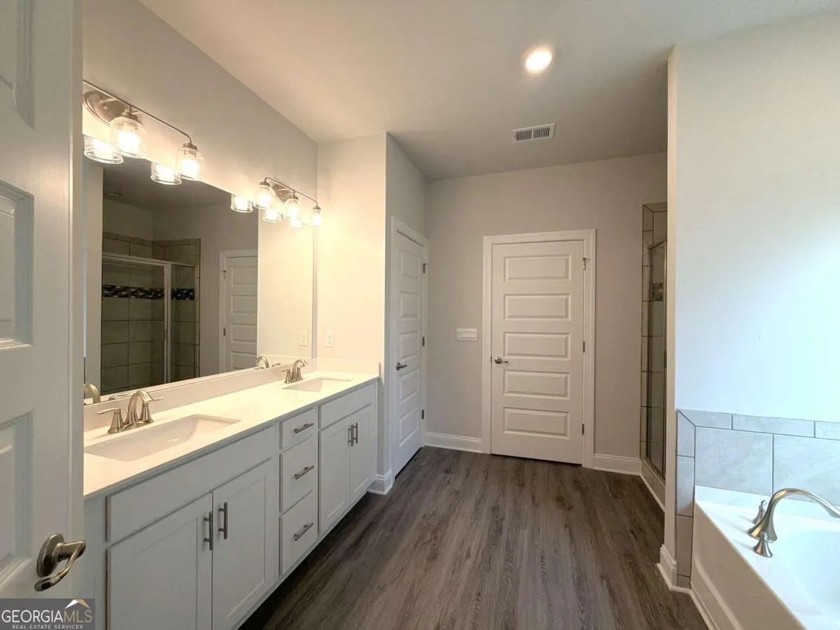 3305 Trevi Trl — photo 15 of 41