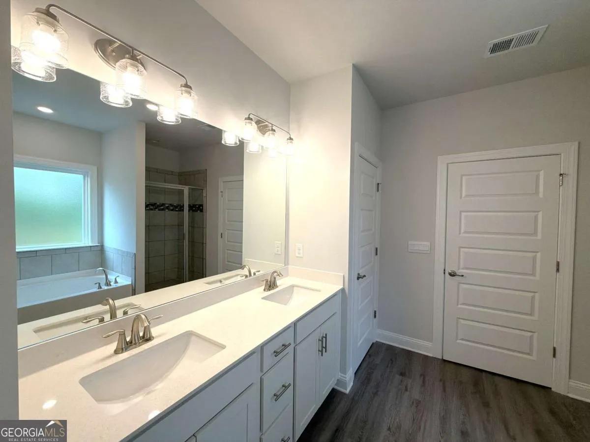 3305 Trevi Trl — photo 17 of 41