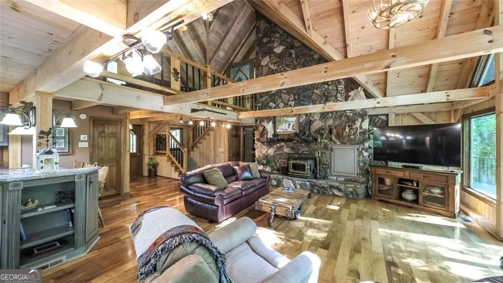 9511 Highpoint Rd — photo 4 of 62