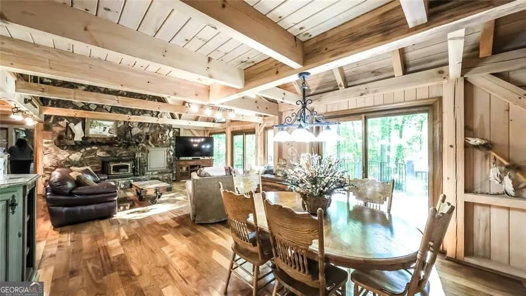 9511 Highpoint Rd — photo 15 of 62