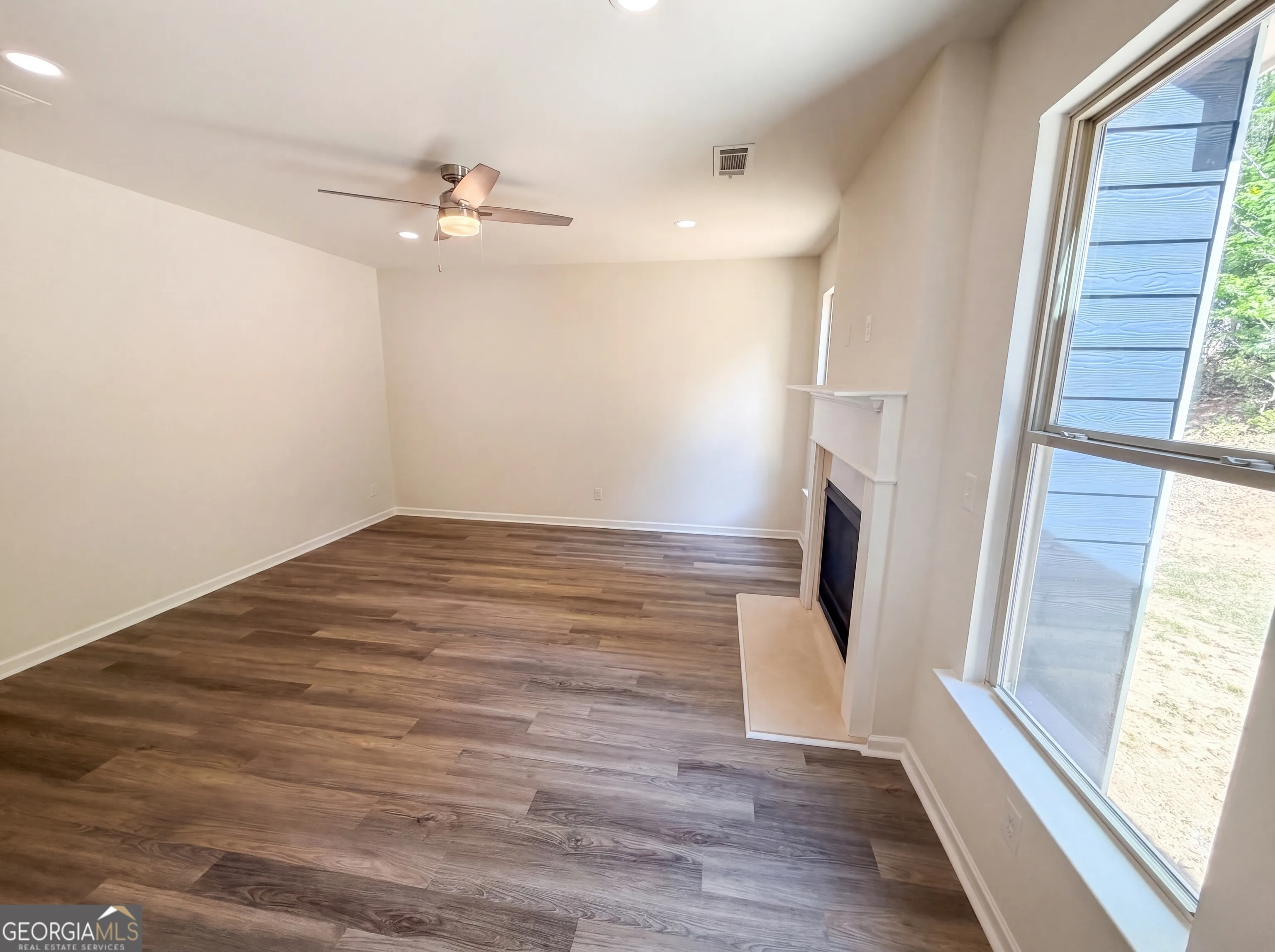 5049 Saphire Ct — photo 19 of 21