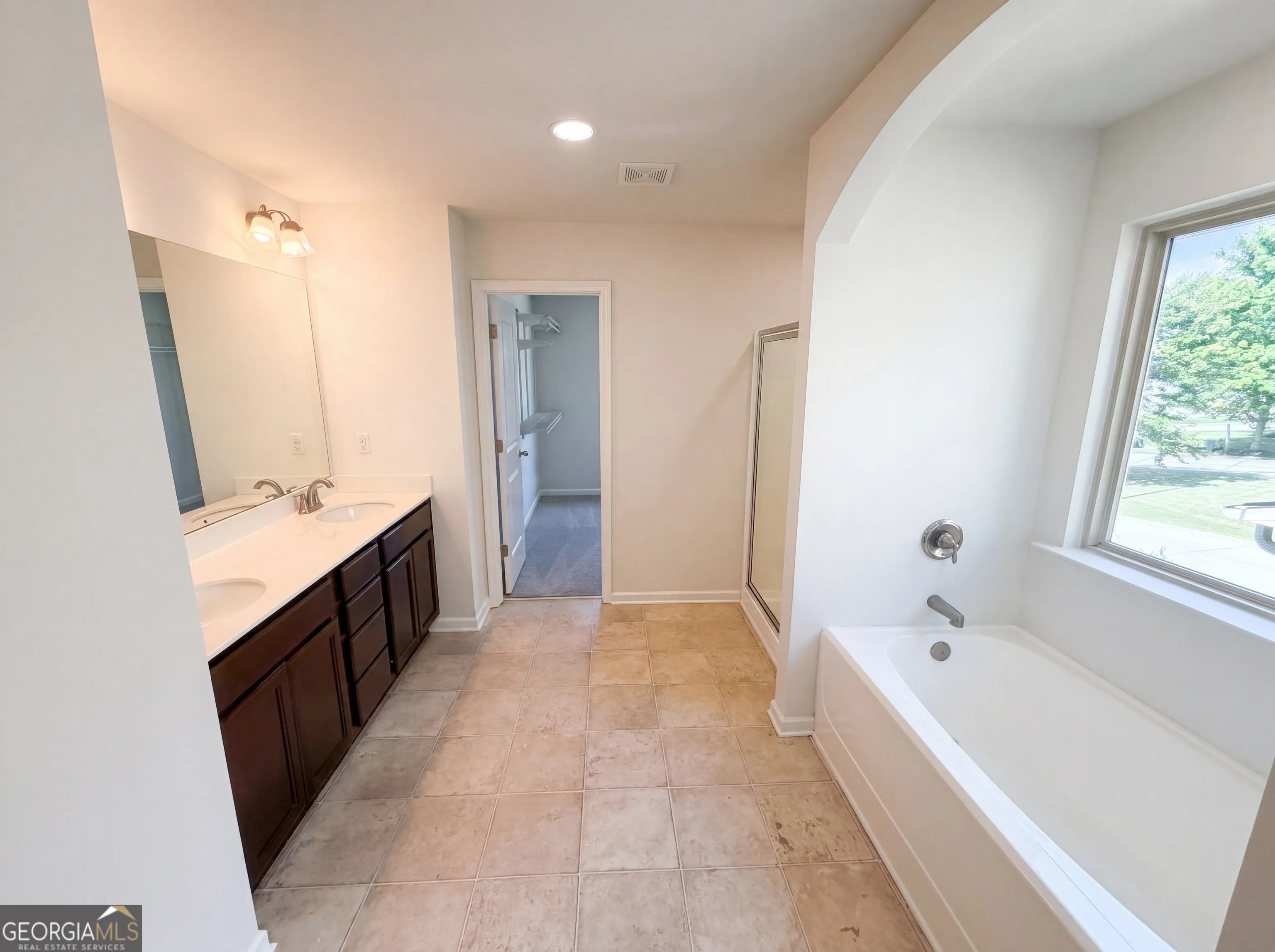 5049 Saphire Ct — photo 17 of 21