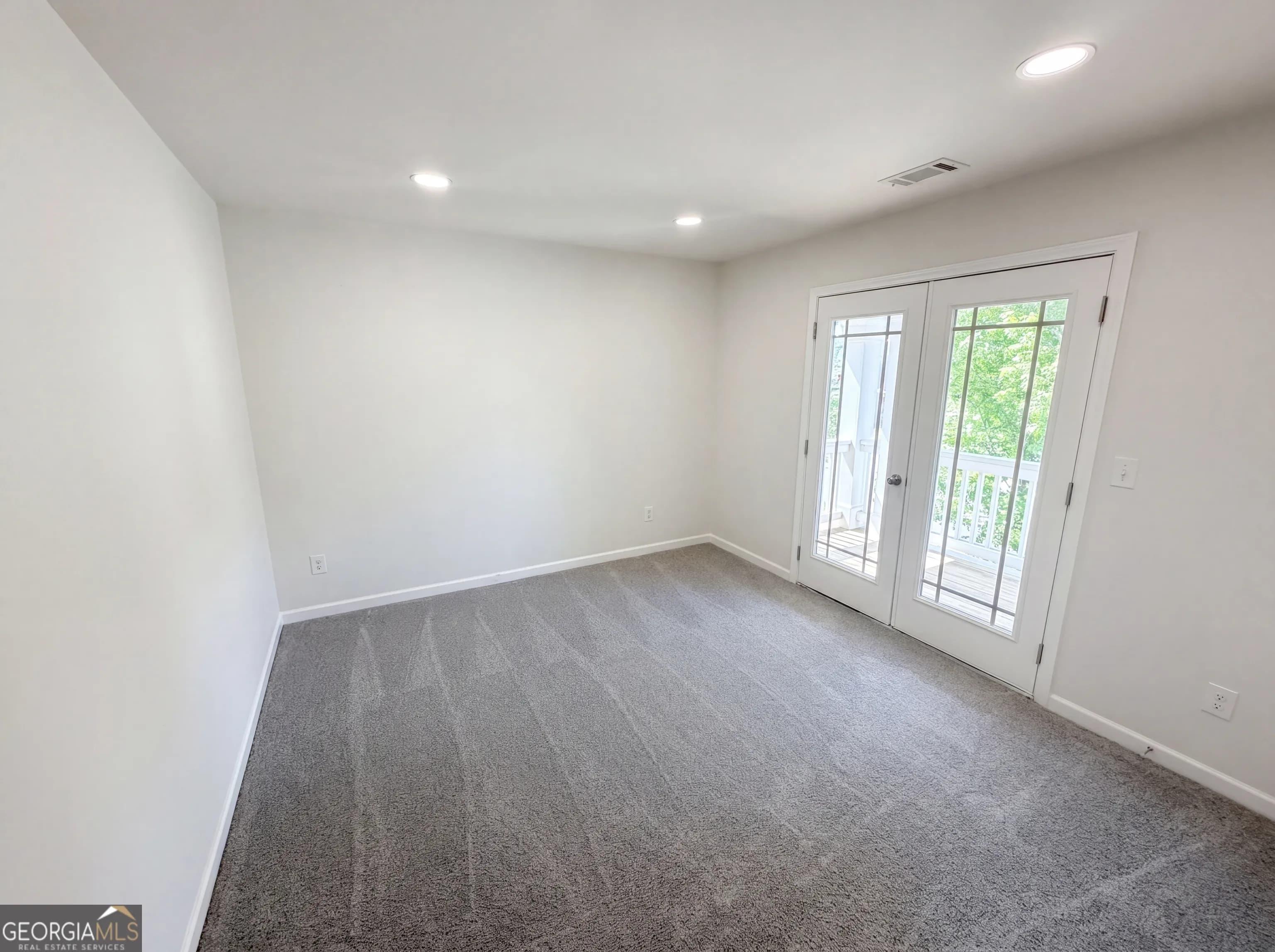 5049 Saphire Ct — photo 20 of 21