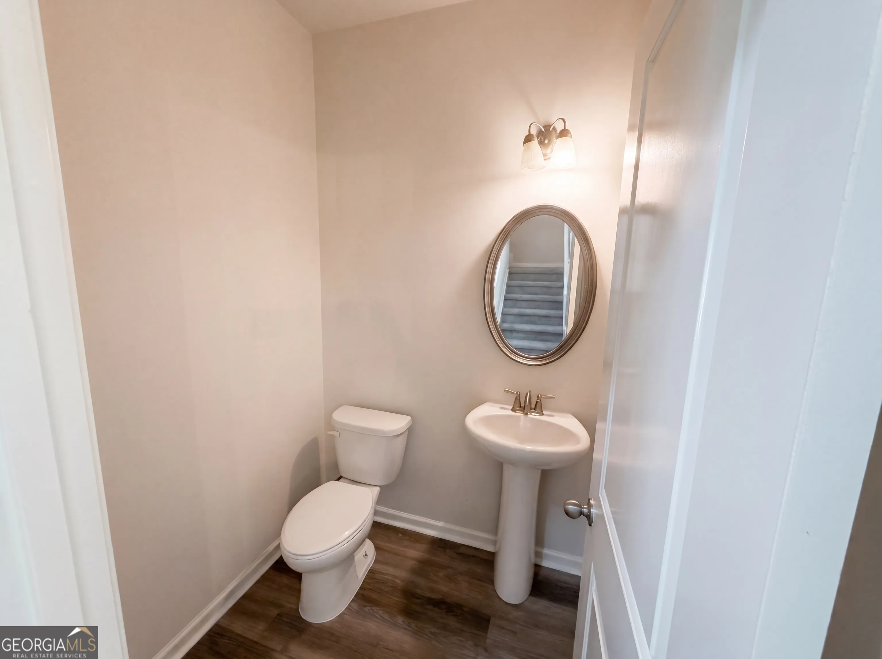 5049 Saphire Ct — photo 5 of 21