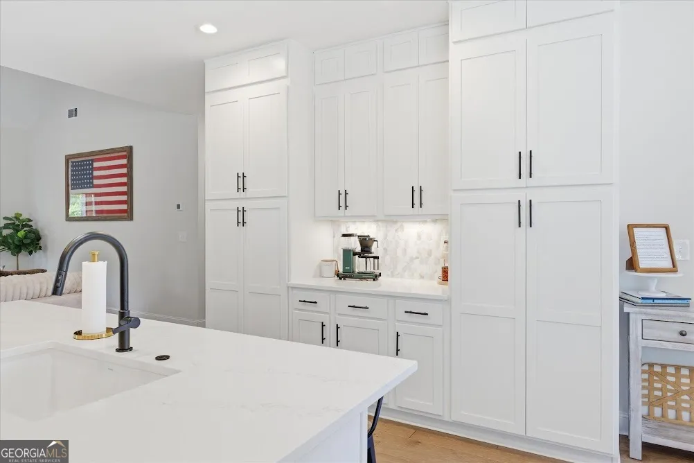 110 Emily Ct — photo 3 of 58