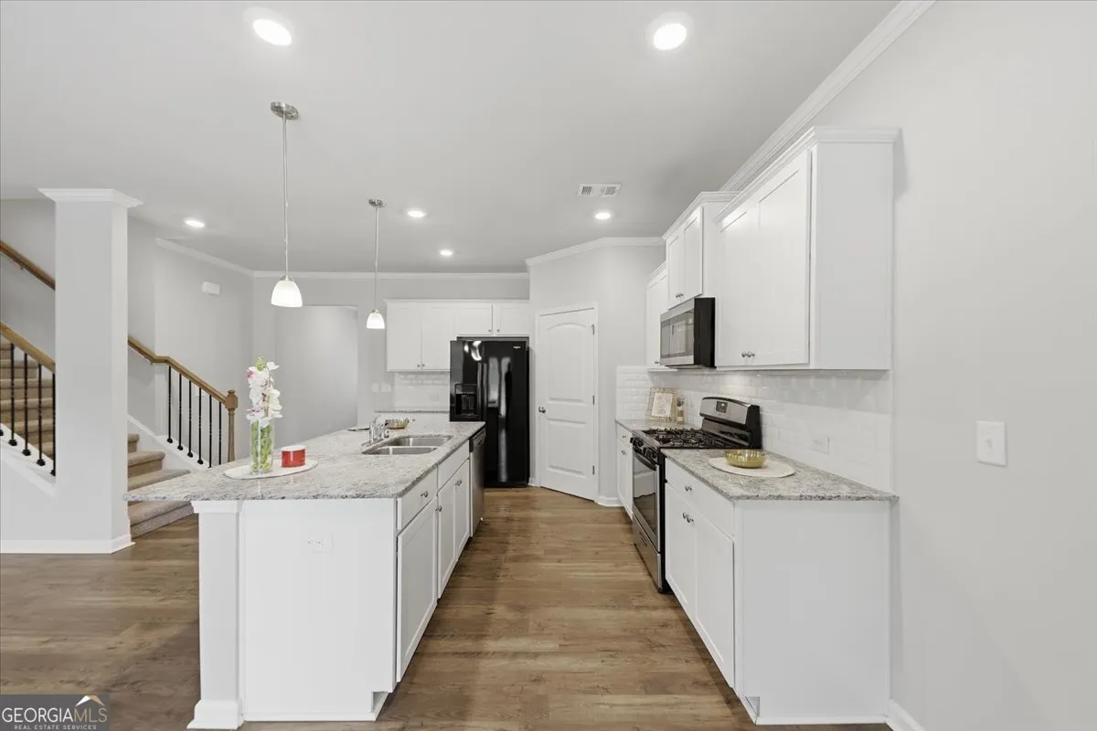 250 Sweet Bay Ln — photo 6 of 63