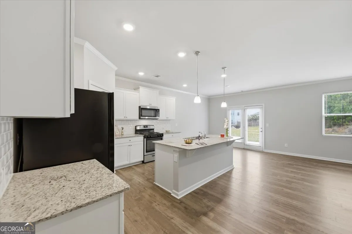 250 Sweet Bay Ln — photo 3 of 63