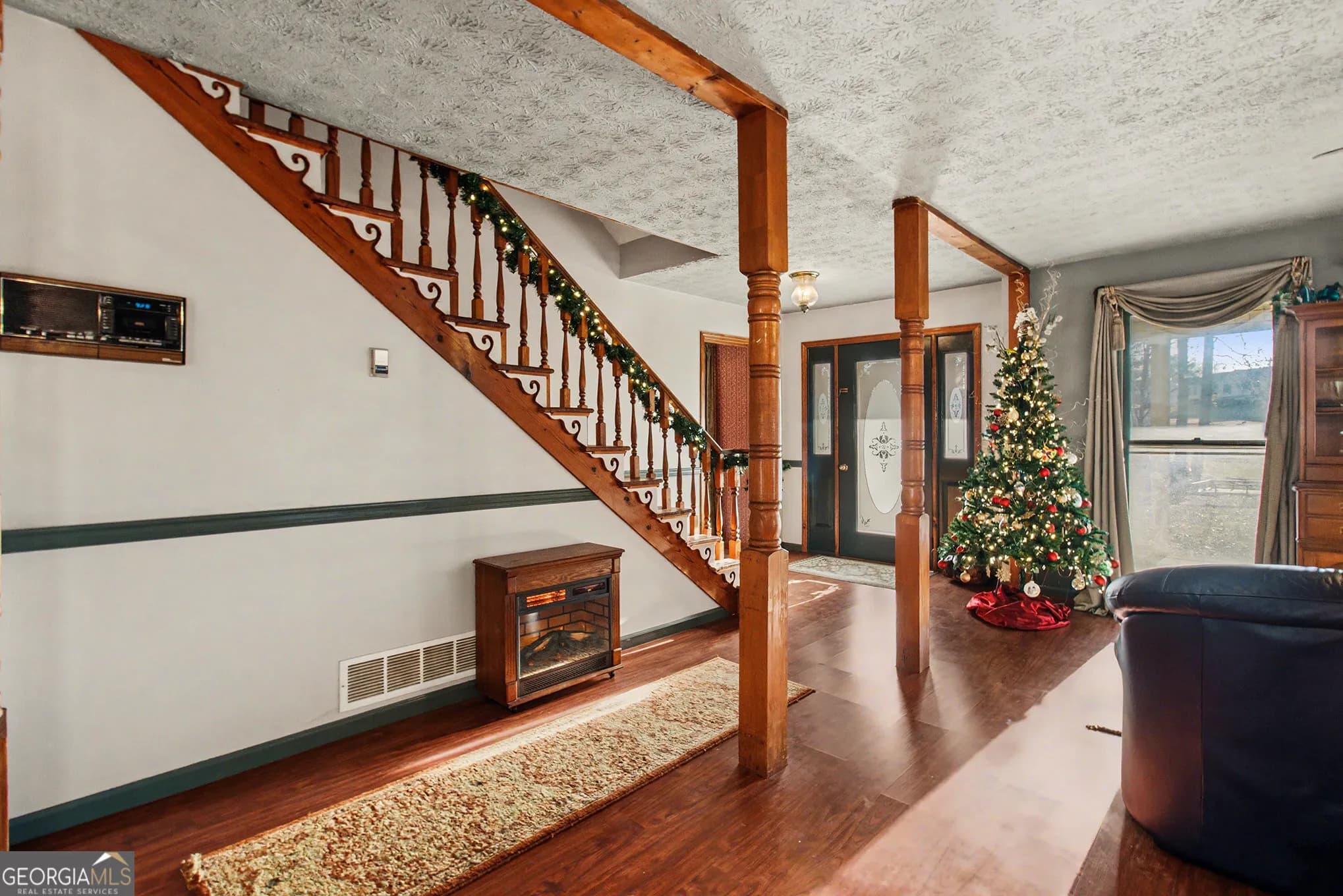 90 Wiley Dr — photo 3 of 55