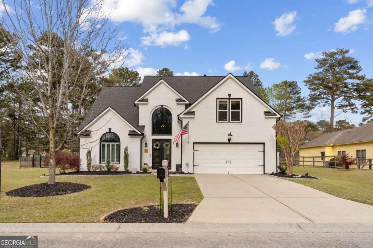 3211 Stillwater Dr — photo 4 of 46