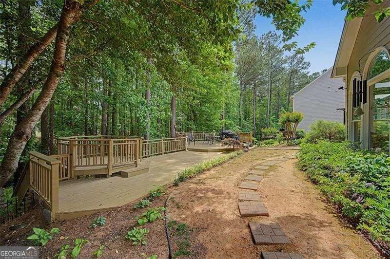 137 Pensdale Pl — photo 33 of 48