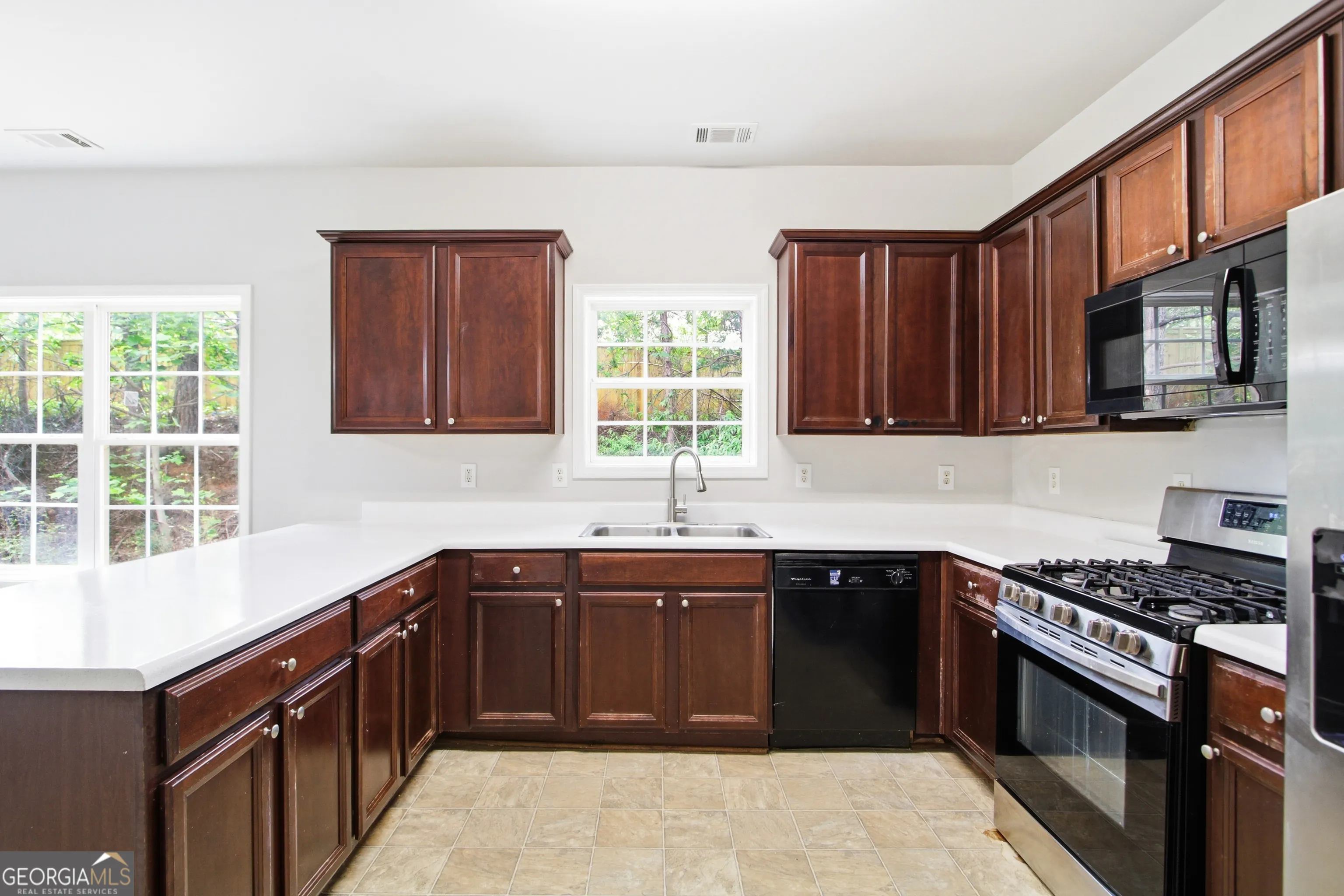 3105 Anneewakee Falls Pkwy — photo 15 of 40