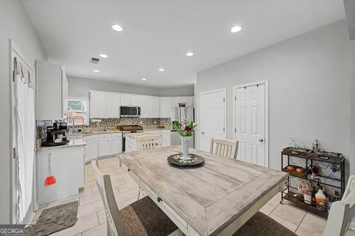 155 Homestead Dr — photo 9 of 46