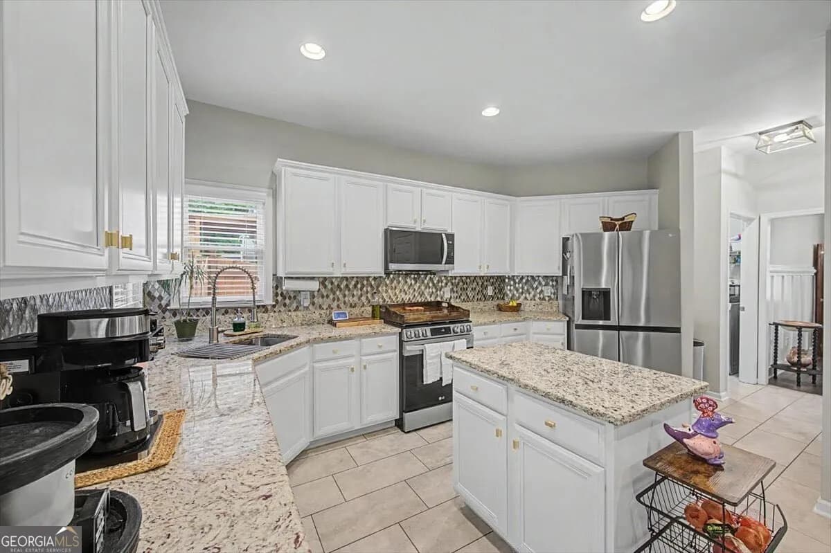 155 Homestead Dr — photo 5 of 46
