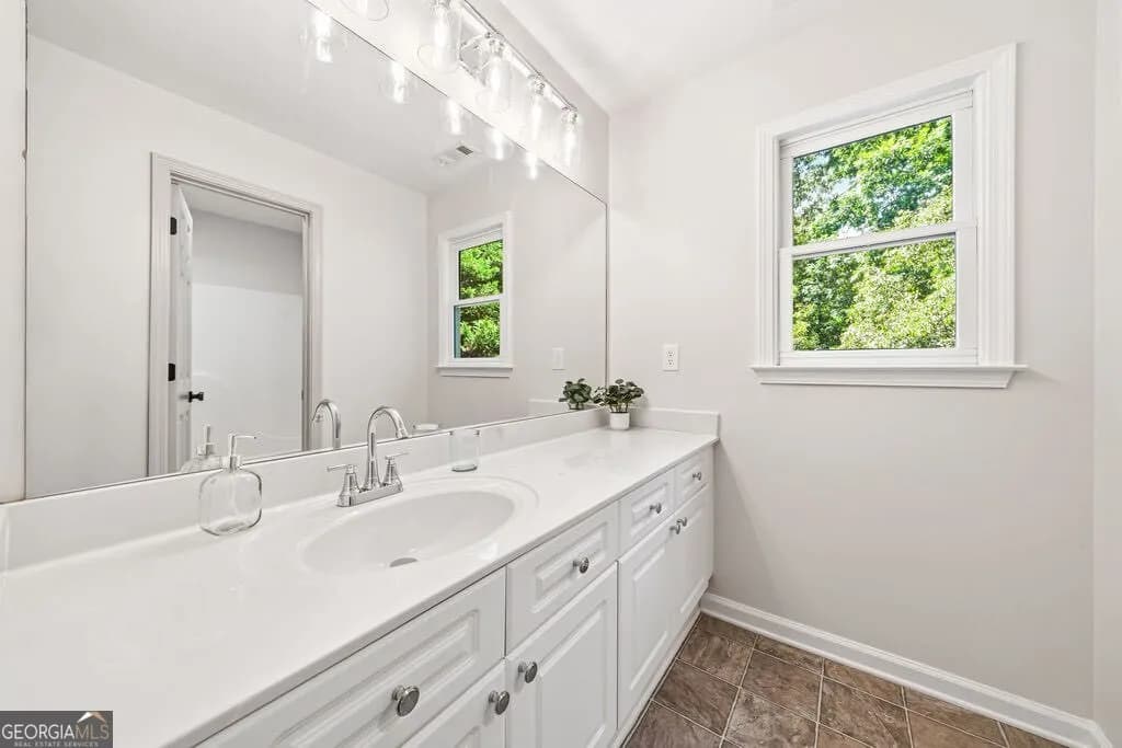 148 Crestview Dr — photo 22 of 46