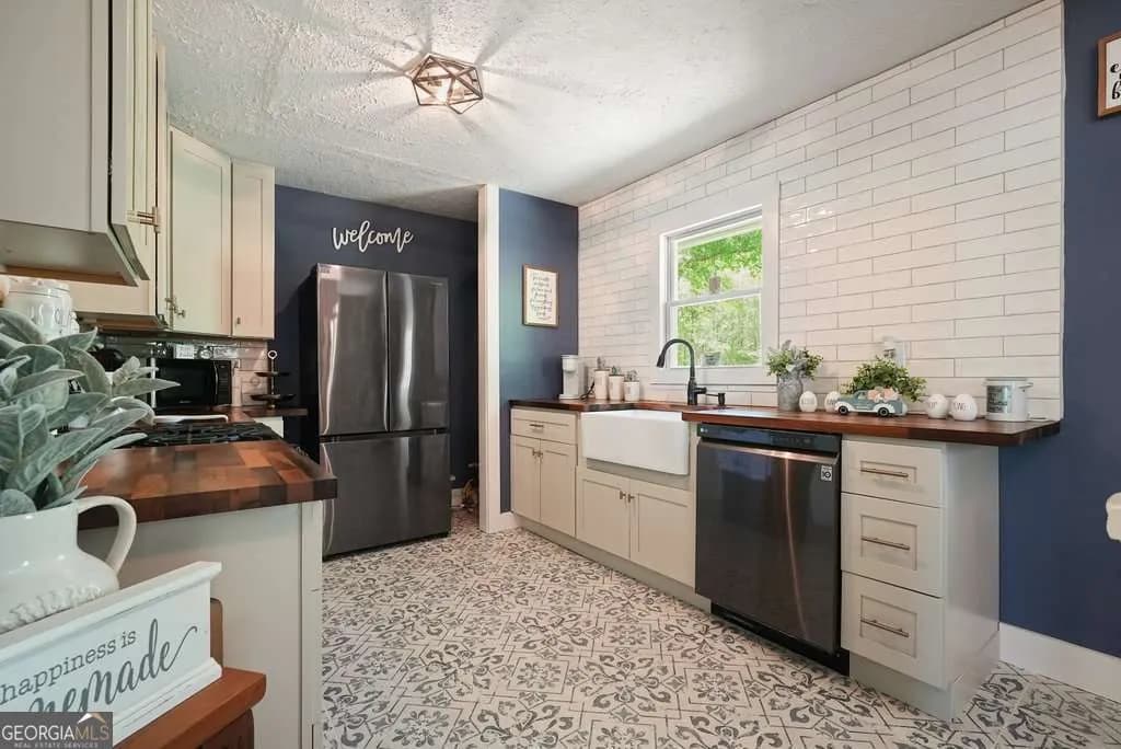 1214 Marshall Fuller Rd — photo 8 of 44