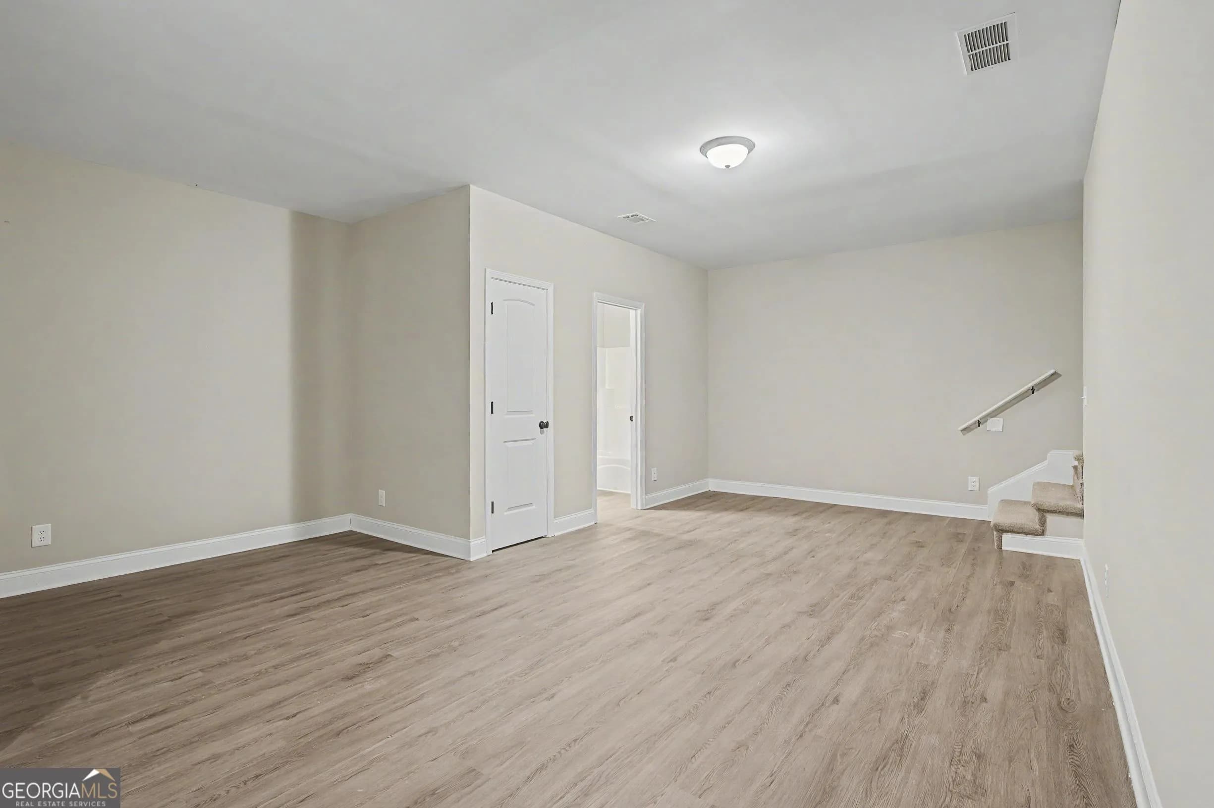 504 Iris Way — photo 33 of 60