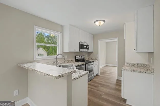 102 Woodside Ct — photo 9 of 56