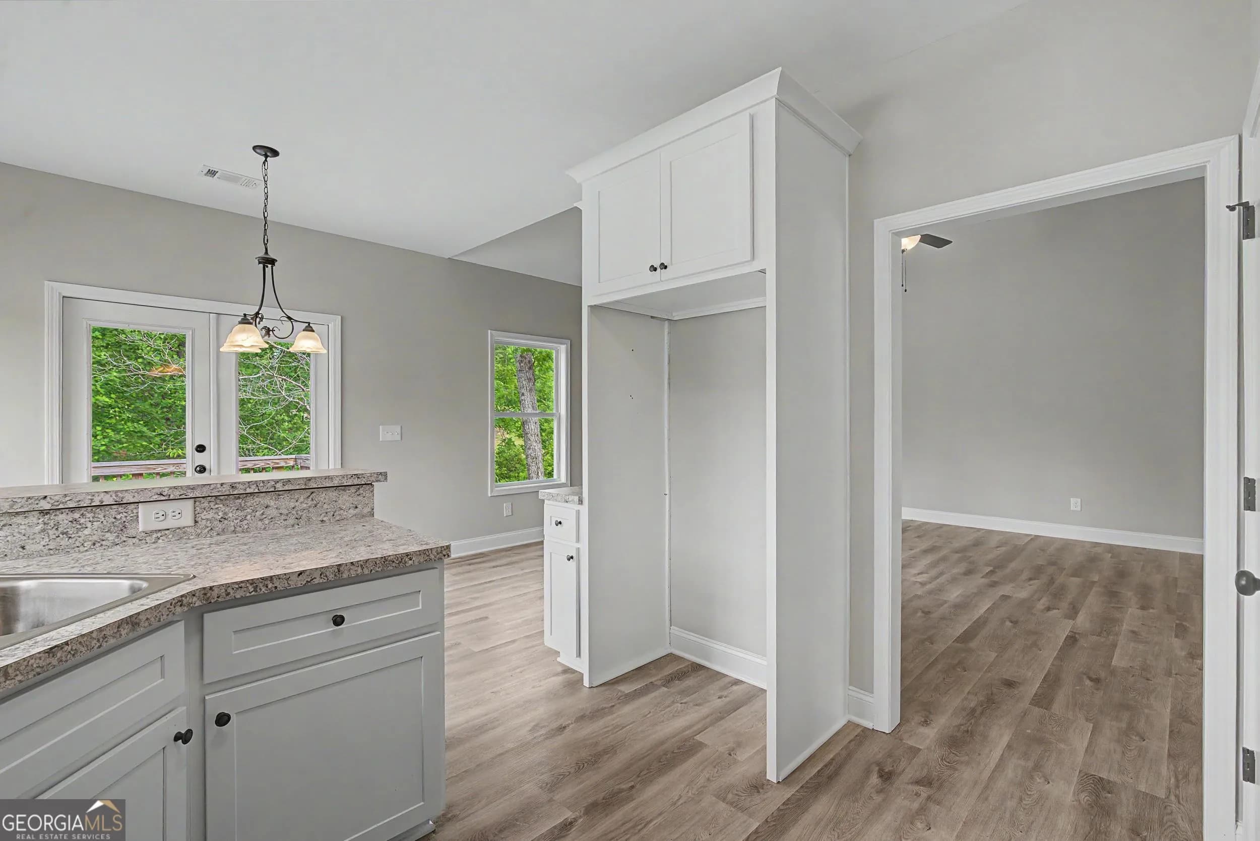 104 Woodside Ct — photo 6 of 53