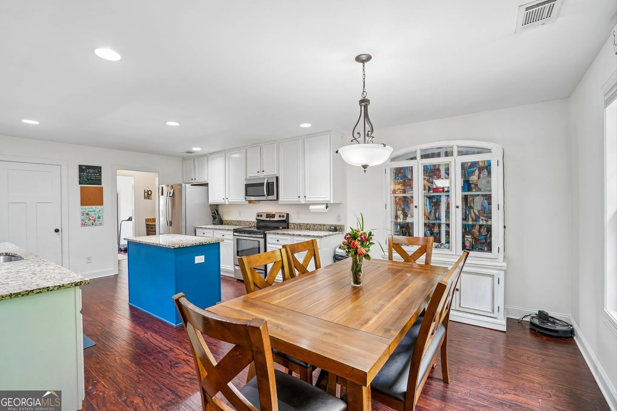 103 Fieldstone Cir — photo 3 of 45
