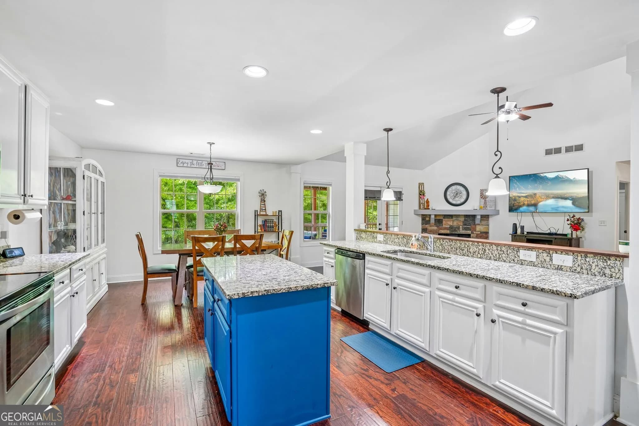 103 Fieldstone Cir — photo 4 of 45