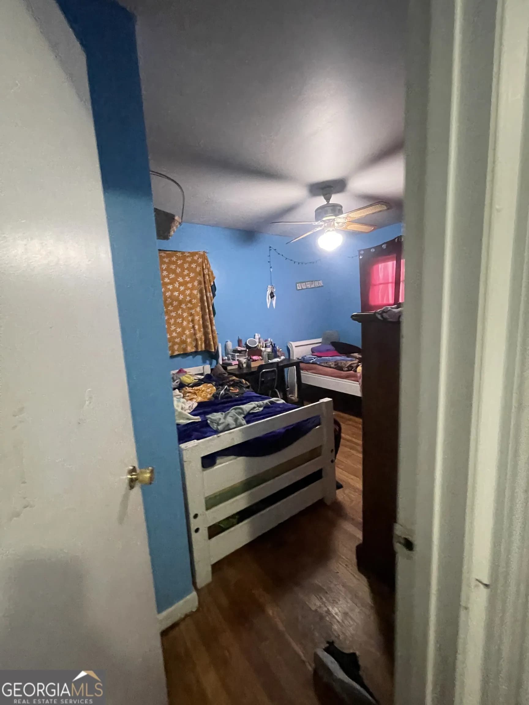 810 Stewart St — photo 14 of 17