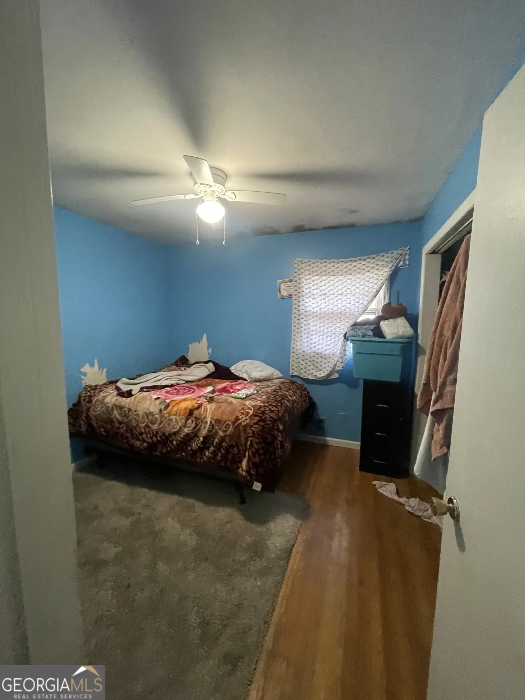 810 Stewart St — photo 8 of 17