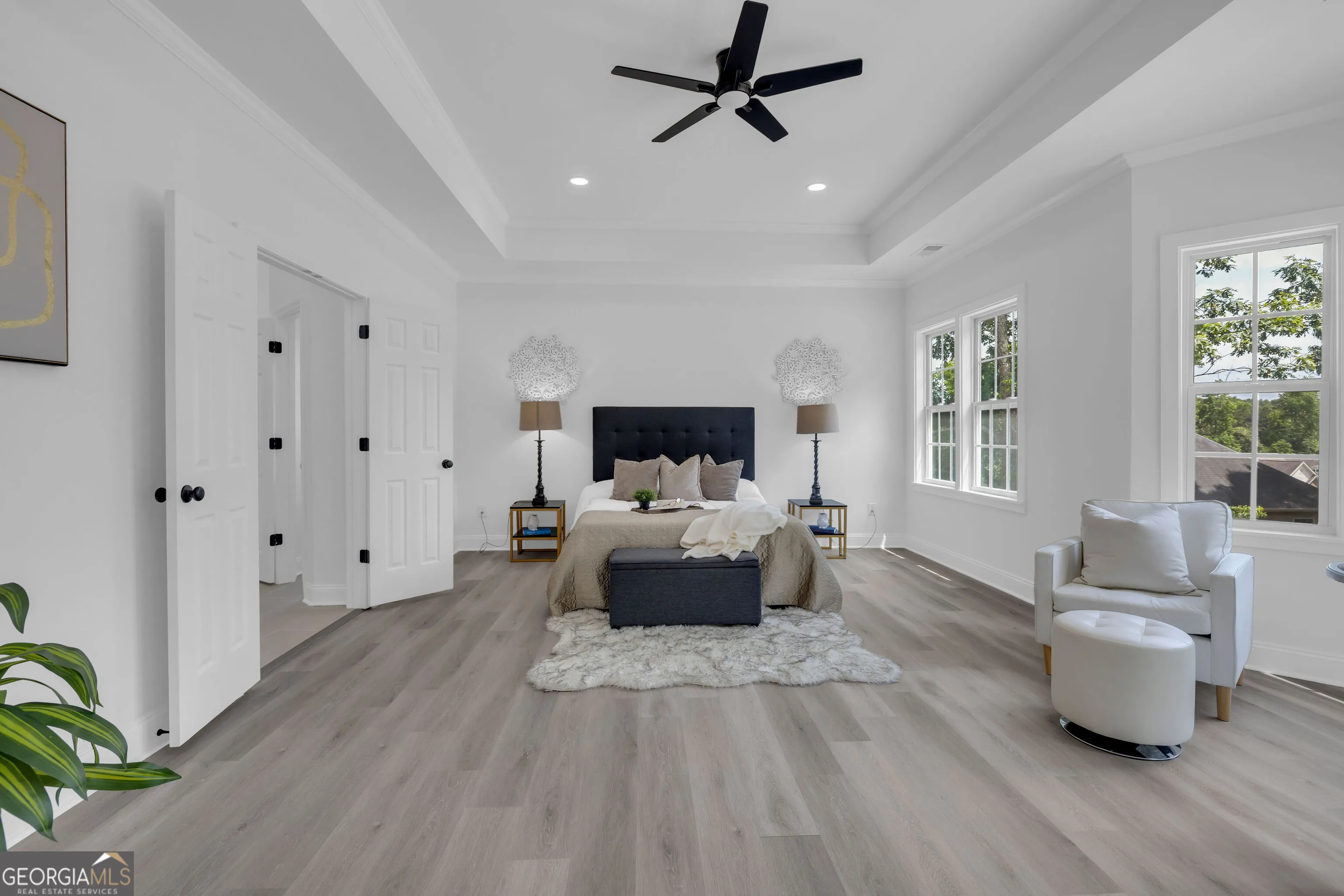 5401 South Lake Dr — photo 6 of 24