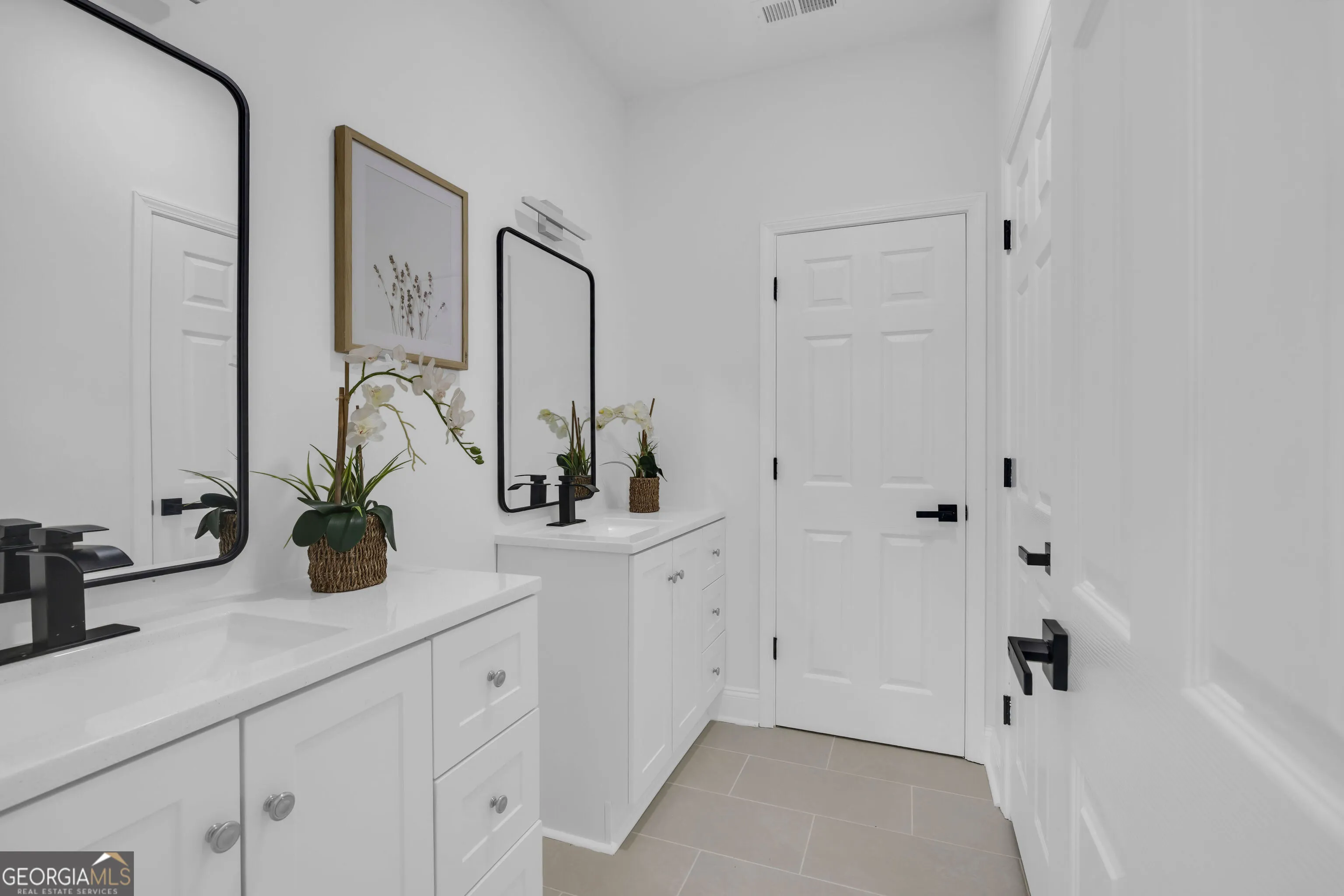 5401 South Lake Dr — photo 14 of 24