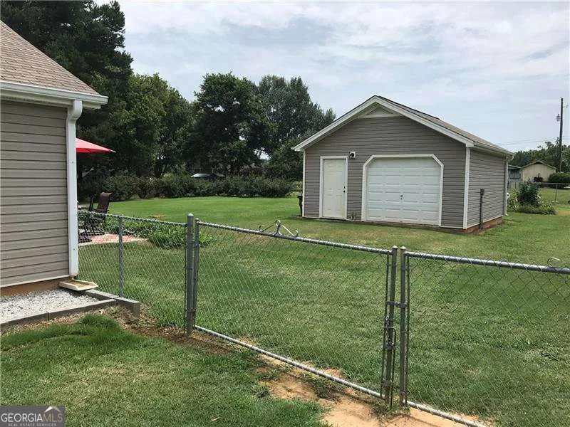 121 Heritage Way — photo 14 of 19
