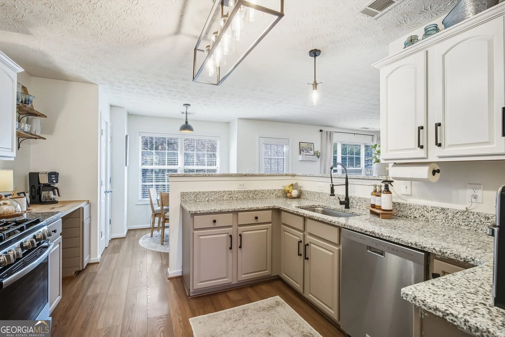 236 Shenandoah Dr — photo 12 of 47