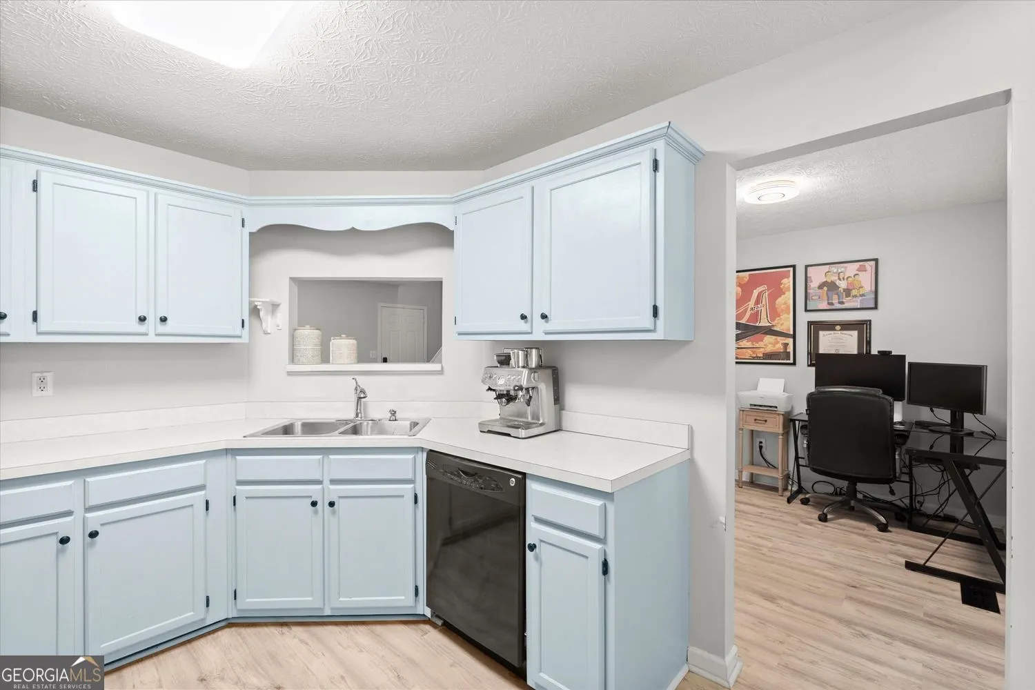 4241 Sturbridge Dr — photo 11 of 43